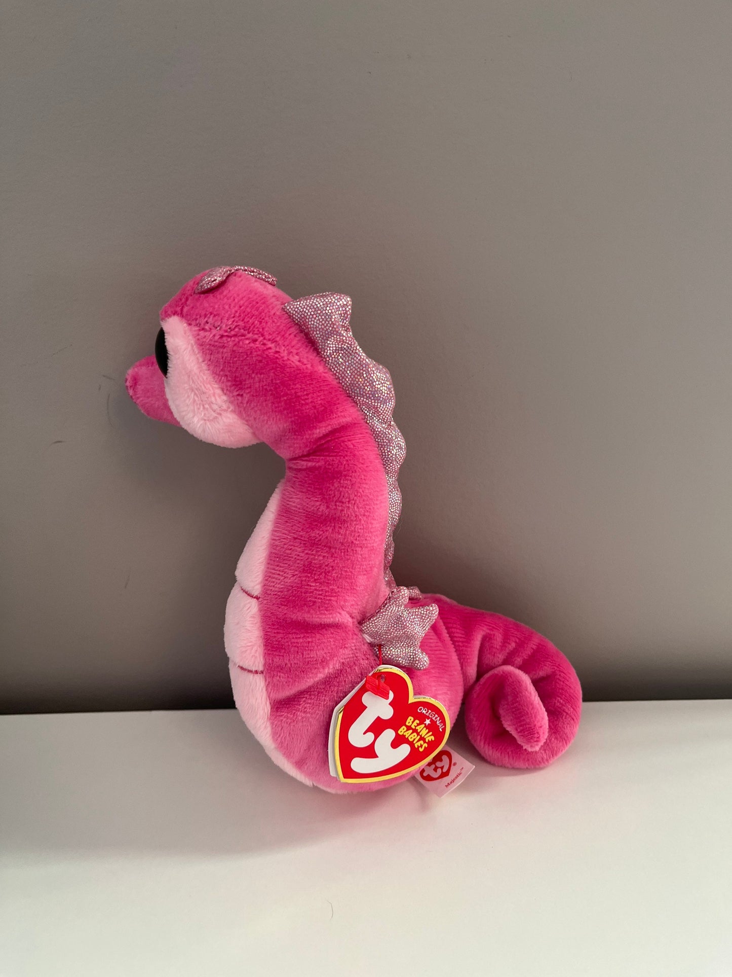 Ty Beanie Baby “Majestic” the Pink Seahorse (6 inch)