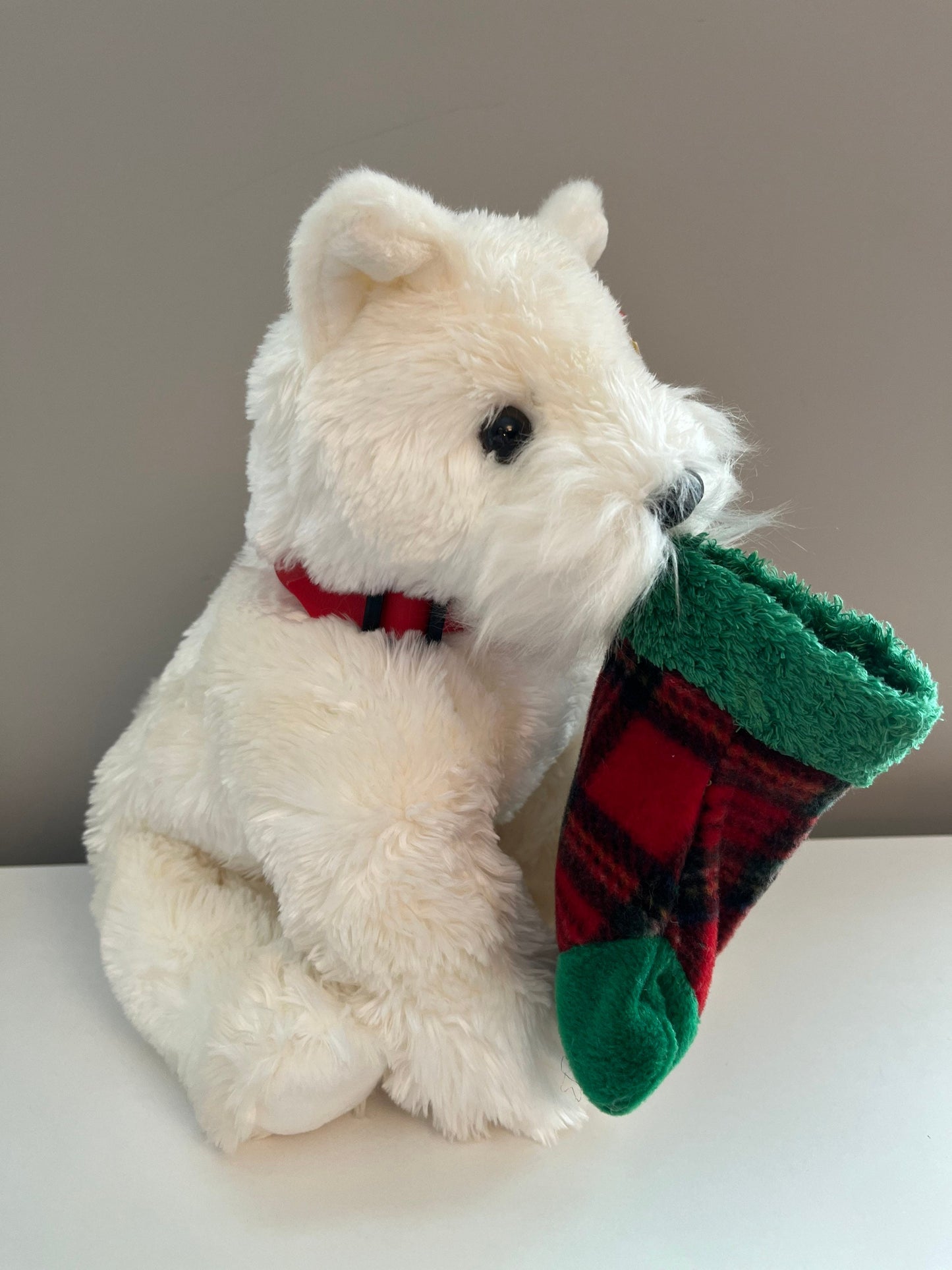 Ty Classics Collection “Presents” the White West Highland Terrier Holding a Christmas Stocking (11 inch)