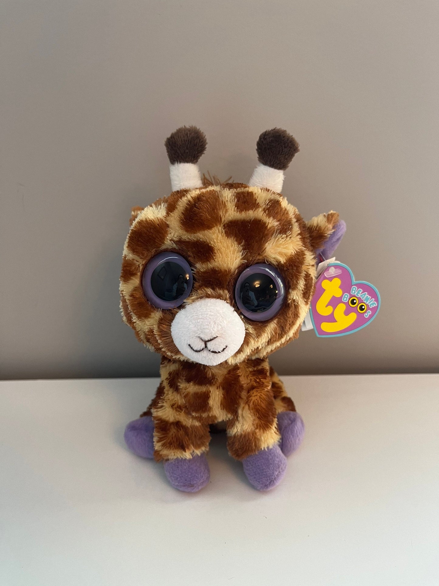 Ty Beanie Boo “Safari” the Giraffe - Solid Eyes - 1st generation  *Rare* (6 inch)