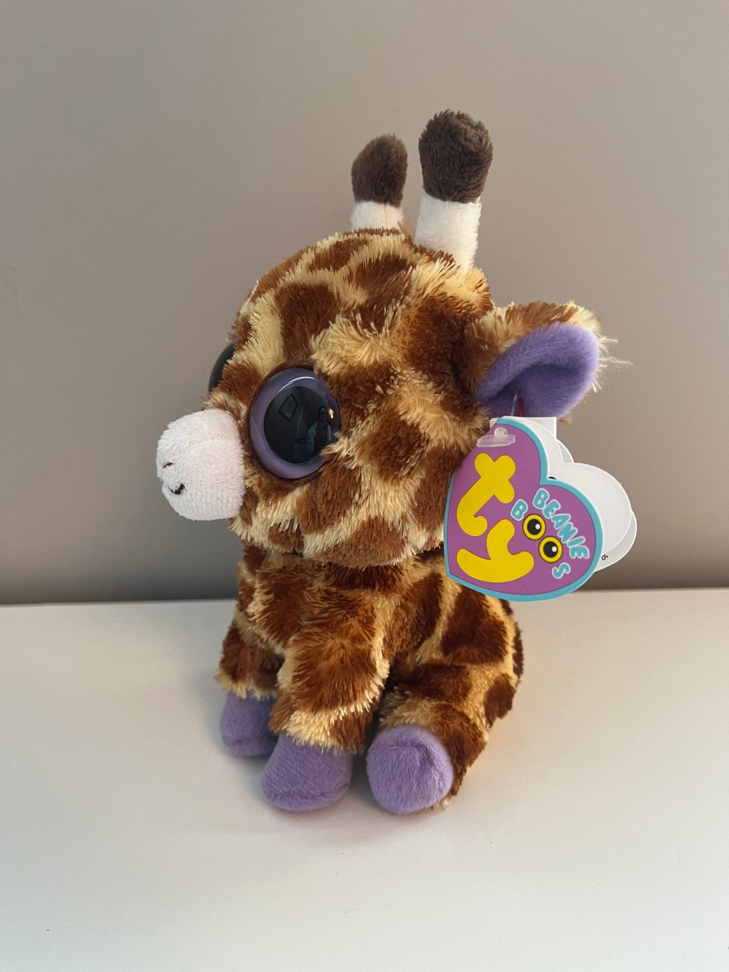 Ty Beanie Boo “Safari” the Giraffe - Solid Eyes - 1st generation  *Rare* (6 inch)