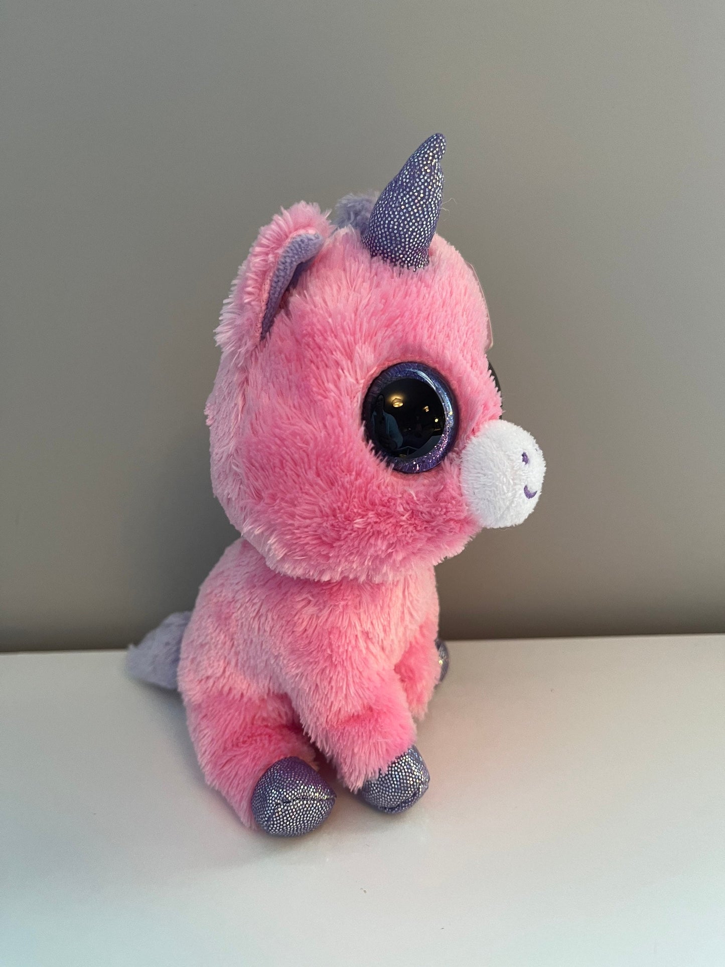 Ty Beanie Boo “Magic” the Pink Unicorn (6 inch)