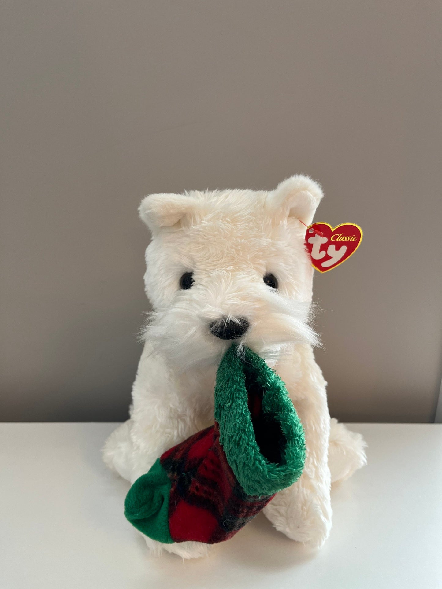 Ty Classics Collection “Presents” the White West Highland Terrier Holding a Christmas Stocking (11 inch)