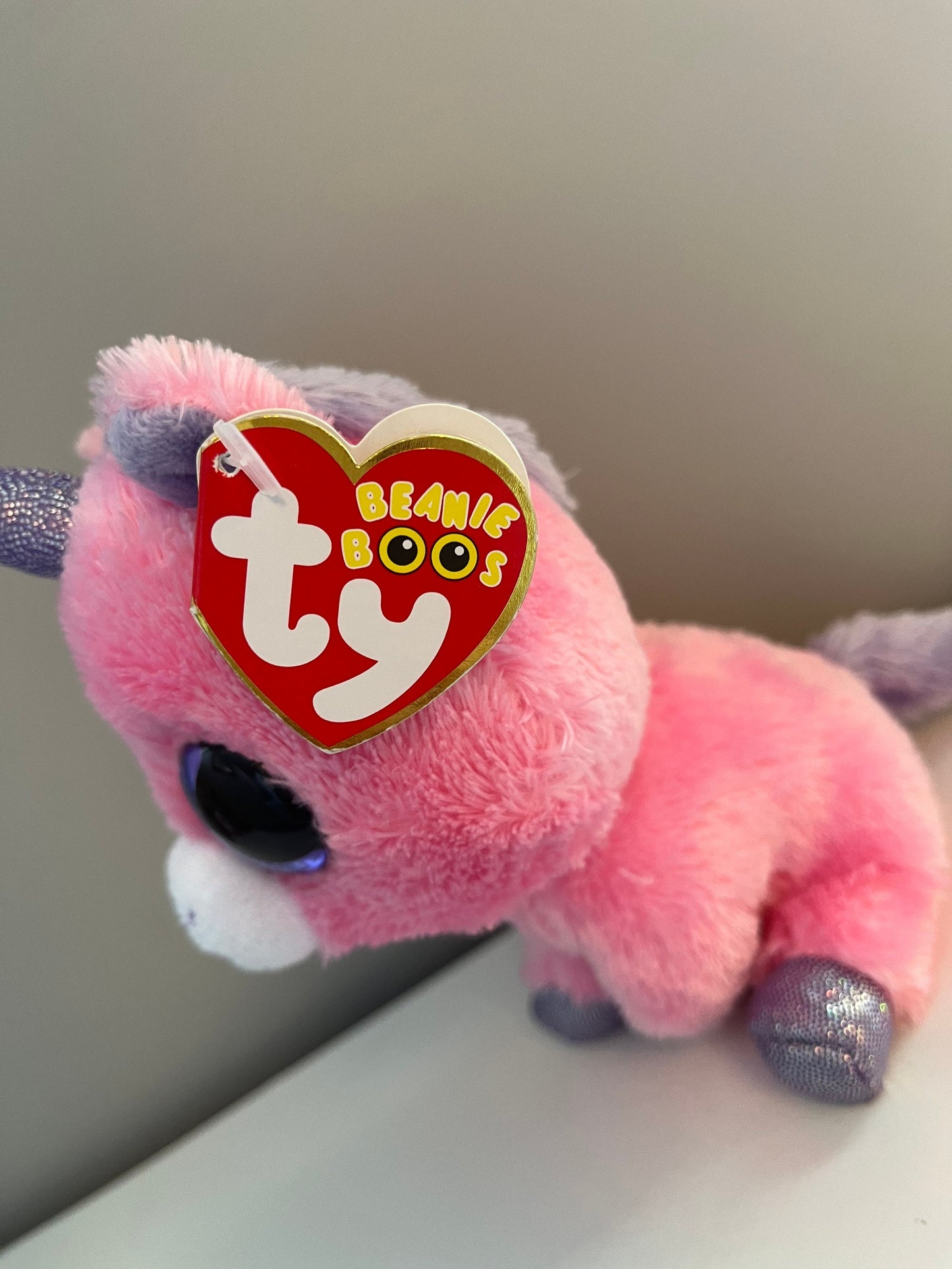 Ty Beanie Boo “Magic” the Pink Unicorn (6 inch)