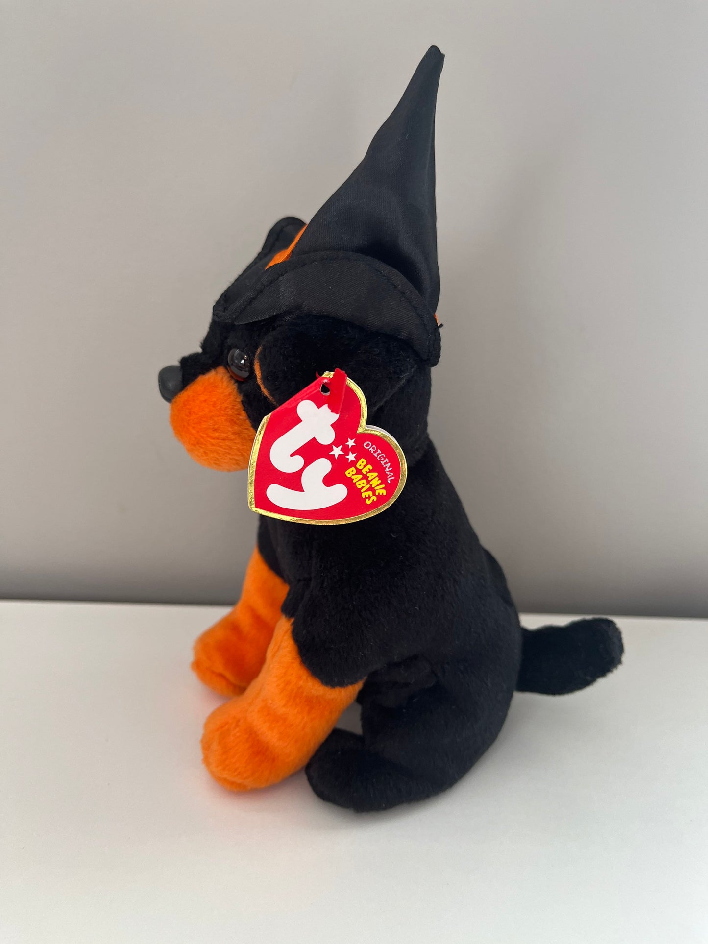 Ty Beanie Baby “Alacazam” the Adorable Orange and Black Halloween Dog (6 inch)