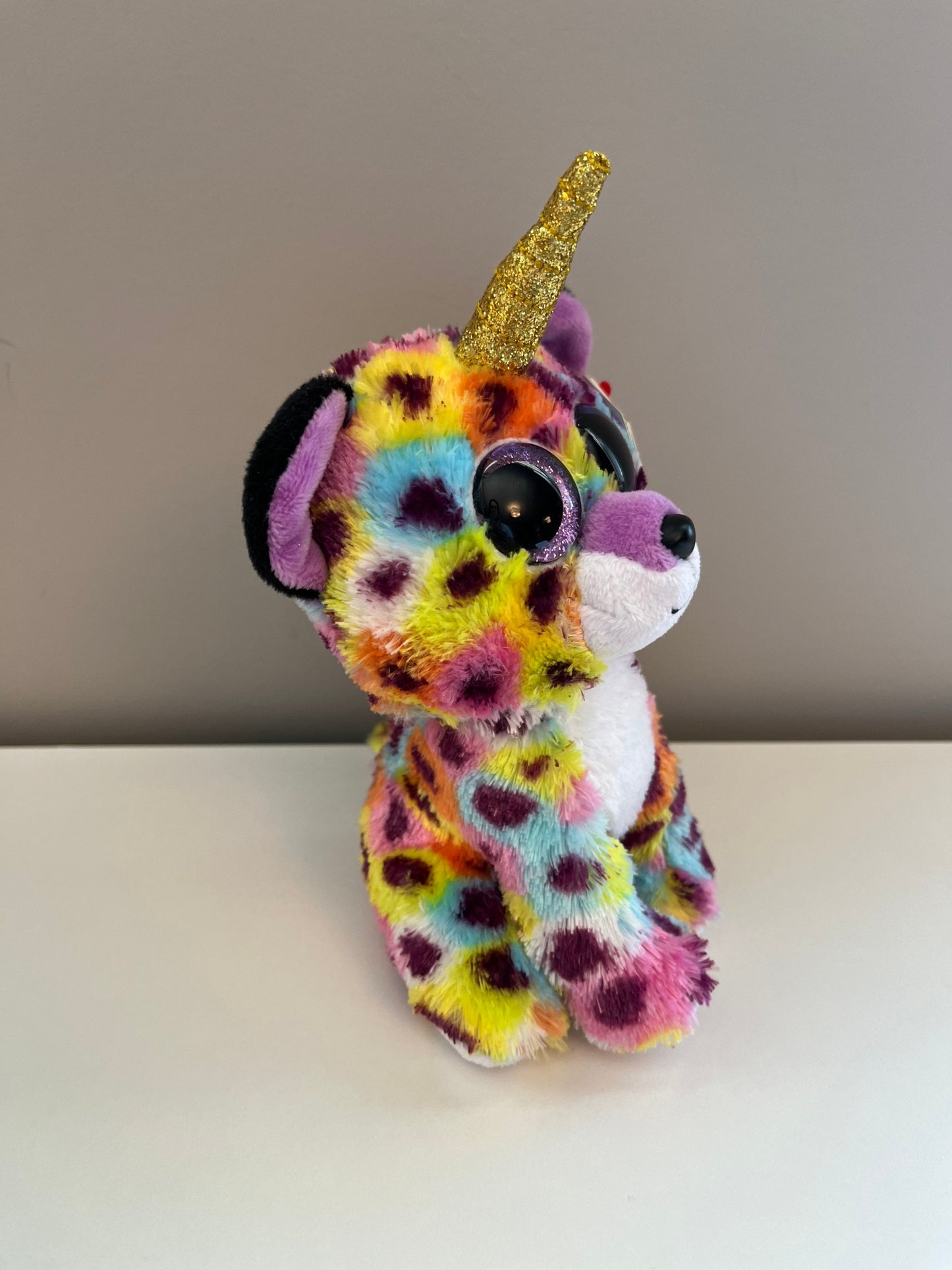 Ty Beanie Boo “Giselle” the Rainbow Leopard Unicorn (6 inch)