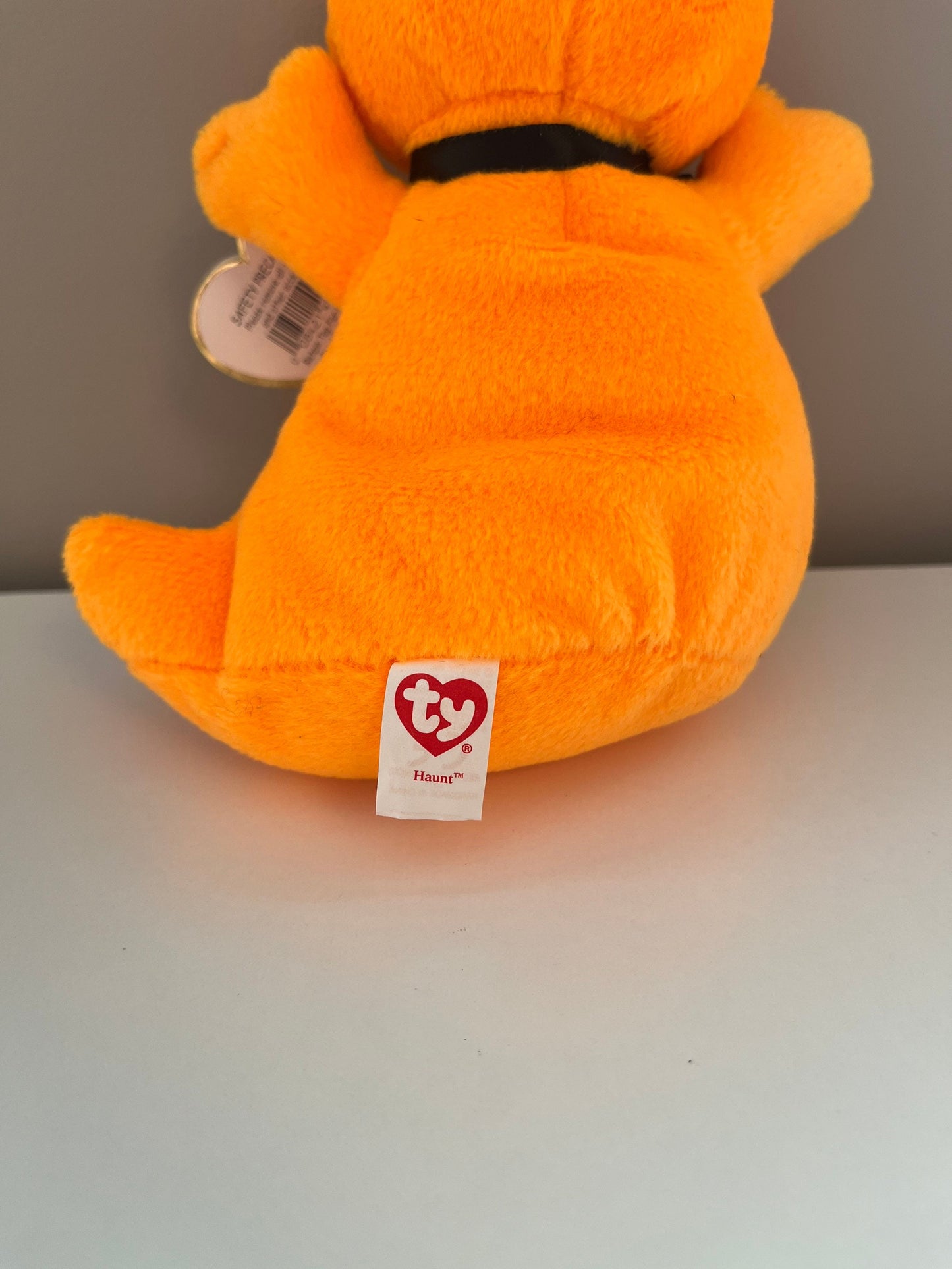 Ty Beanie Baby “Haunt” the Orange Ghost (6 inch)