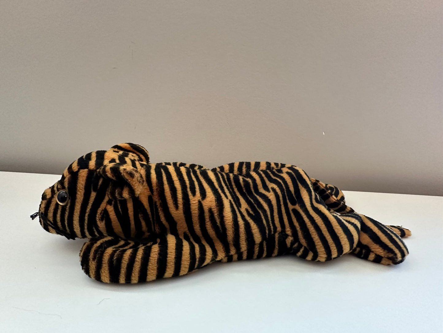 Ty 3rd Generation Beanie Baby “Stripes” the Tiger - No Hang Tag! (8.5 inch)