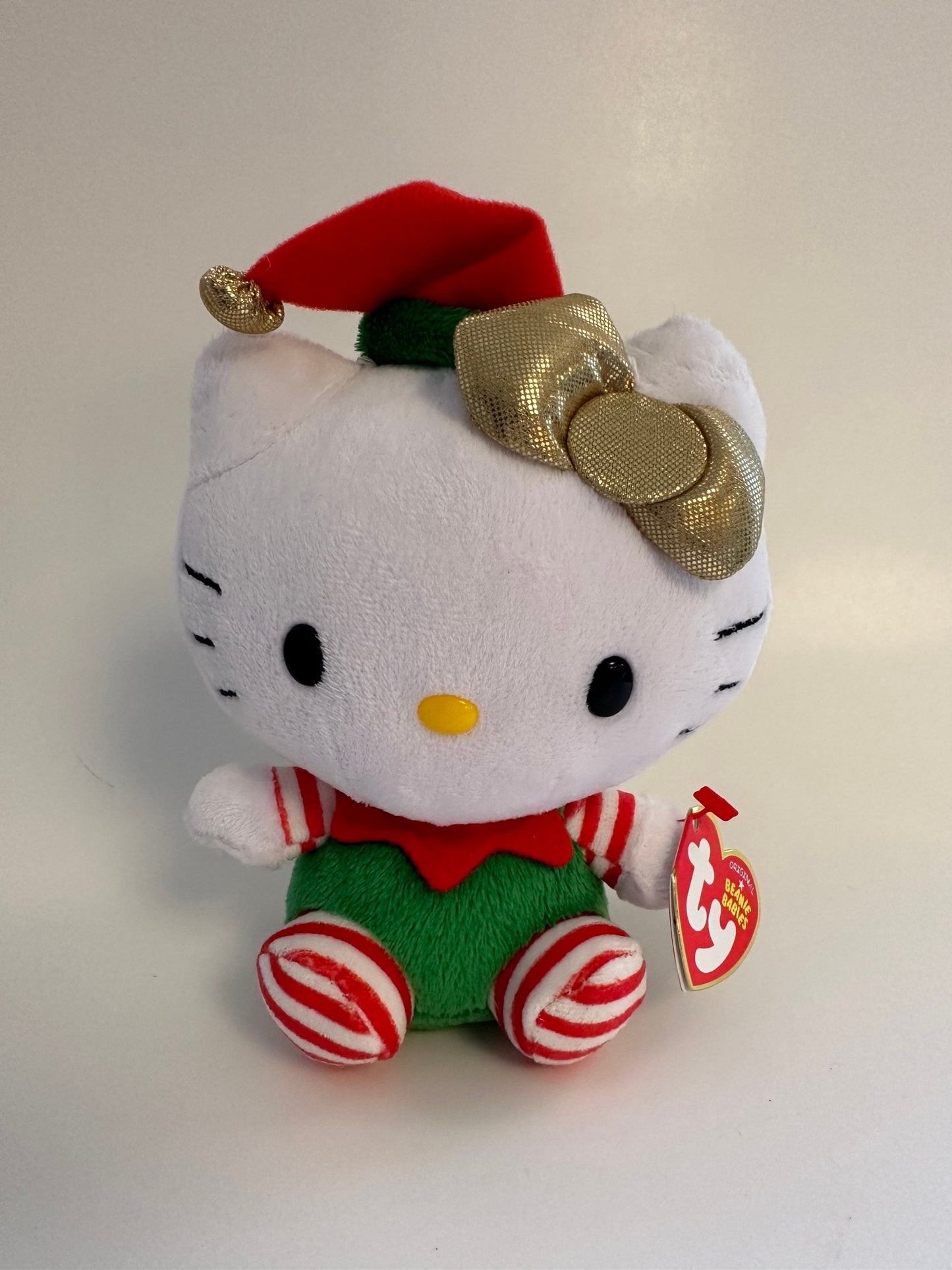 Ty Beanie Baby Vintage “Hello Kitty” the Hello Kitty Plush with Green Holiday Outfit and Santa Hat  (5.5 inch)