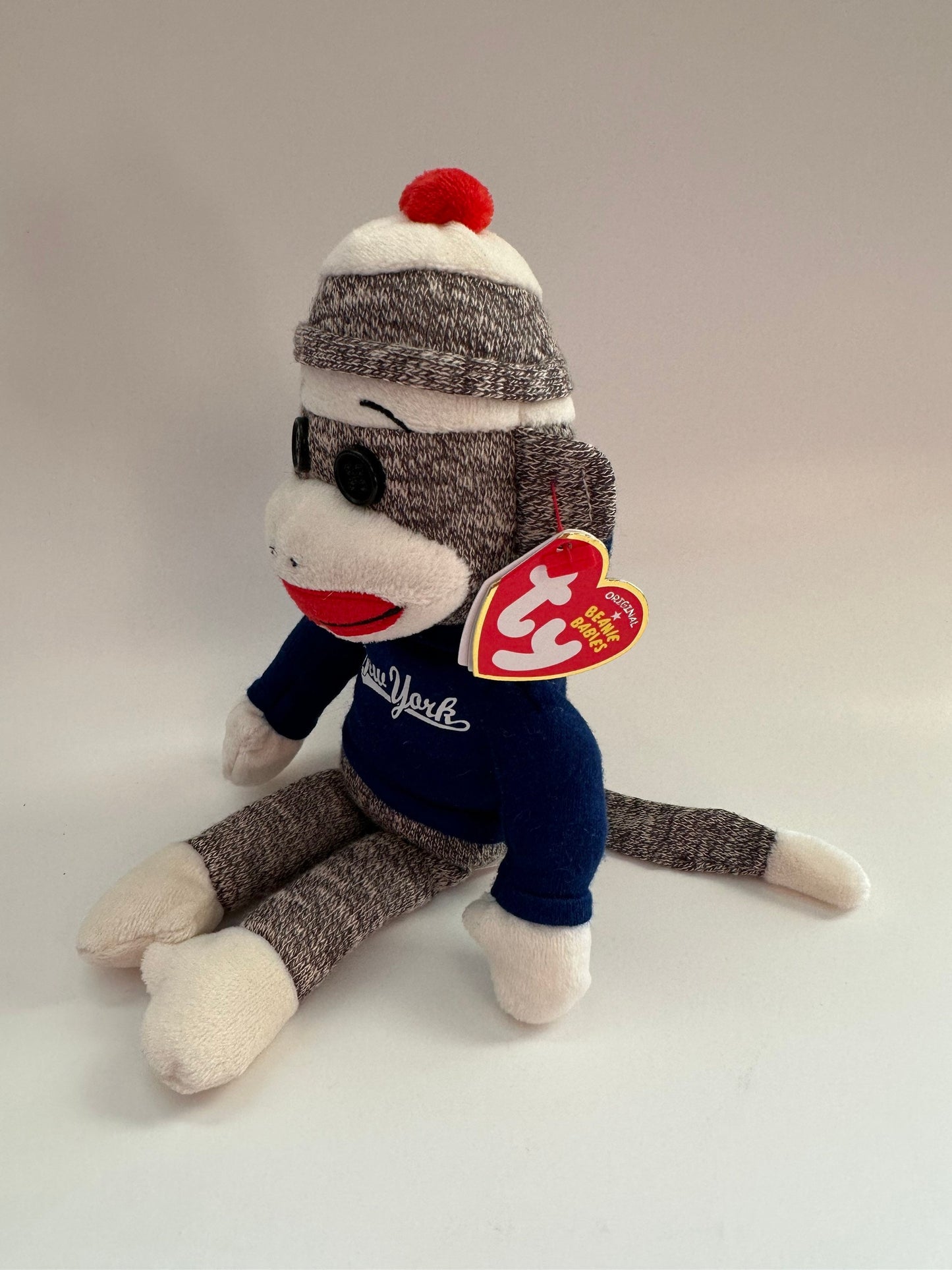 Ty Beanie Baby “Socks” the Gray Sock Monkey with New York Sweater (8.5 inch)