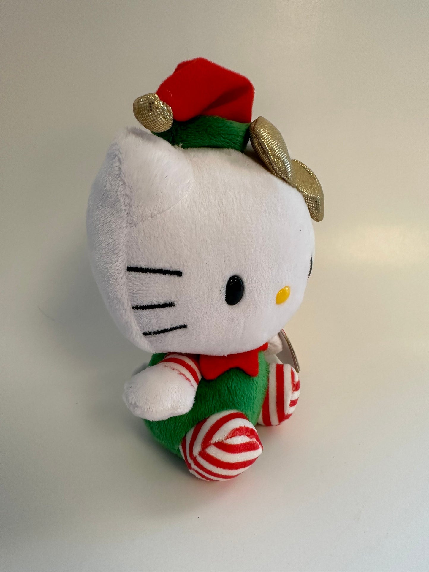 Ty Beanie Baby Vintage “Hello Kitty” the Hello Kitty Plush with Green Holiday Outfit and Santa Hat  (5.5 inch)