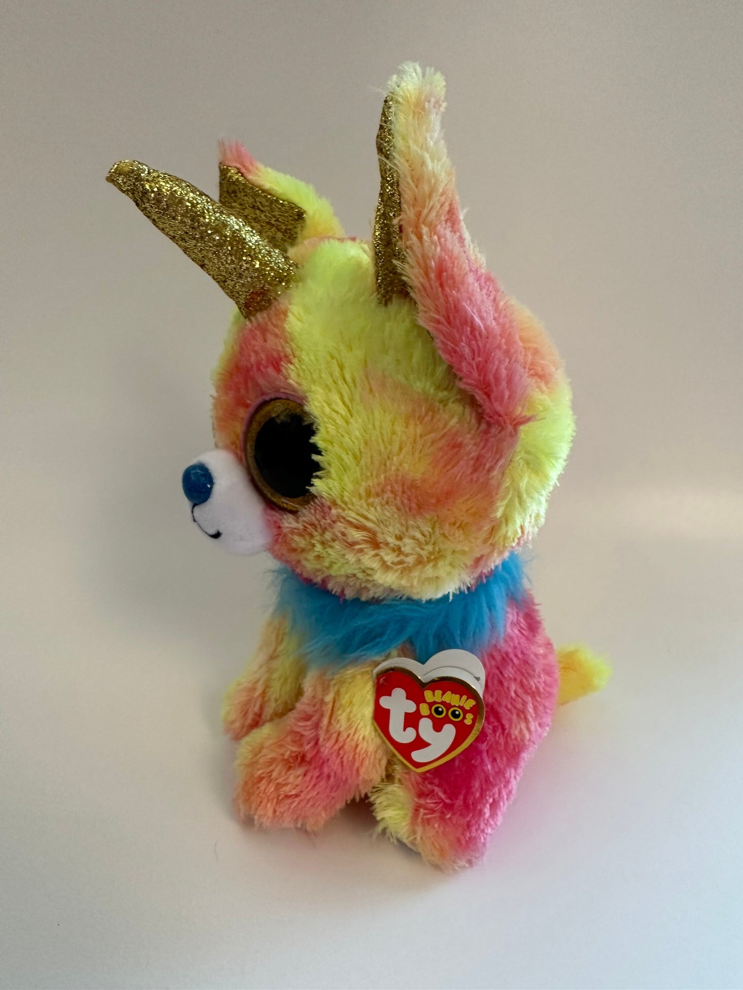 Ty Beanie Boo “Yips” the Chihuahua Unicorn (9 inch)