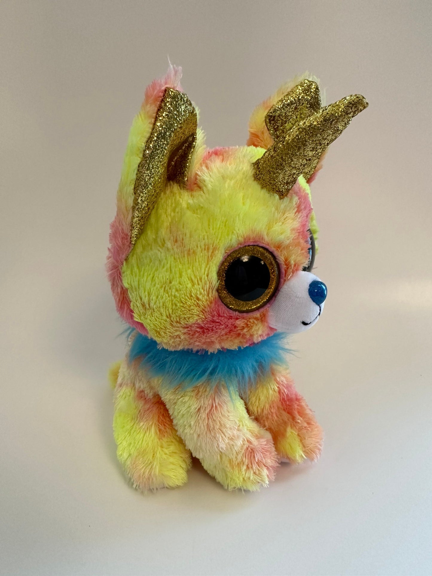 Ty Beanie Boo “Yips” the Chihuahua Unicorn (9 inch)