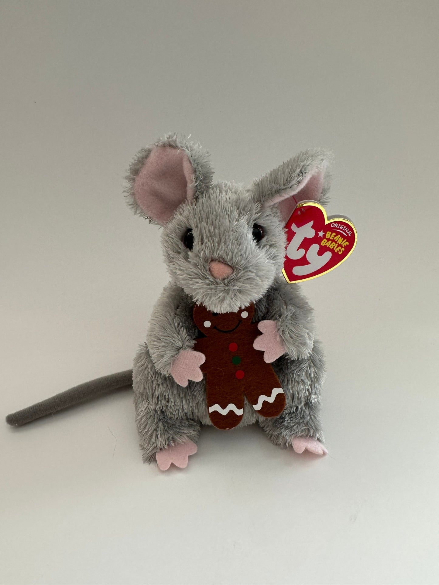 Ty Beanie Baby “Stirring” the Mouse Holding Gingerbread *Rare* (5.5 inch)