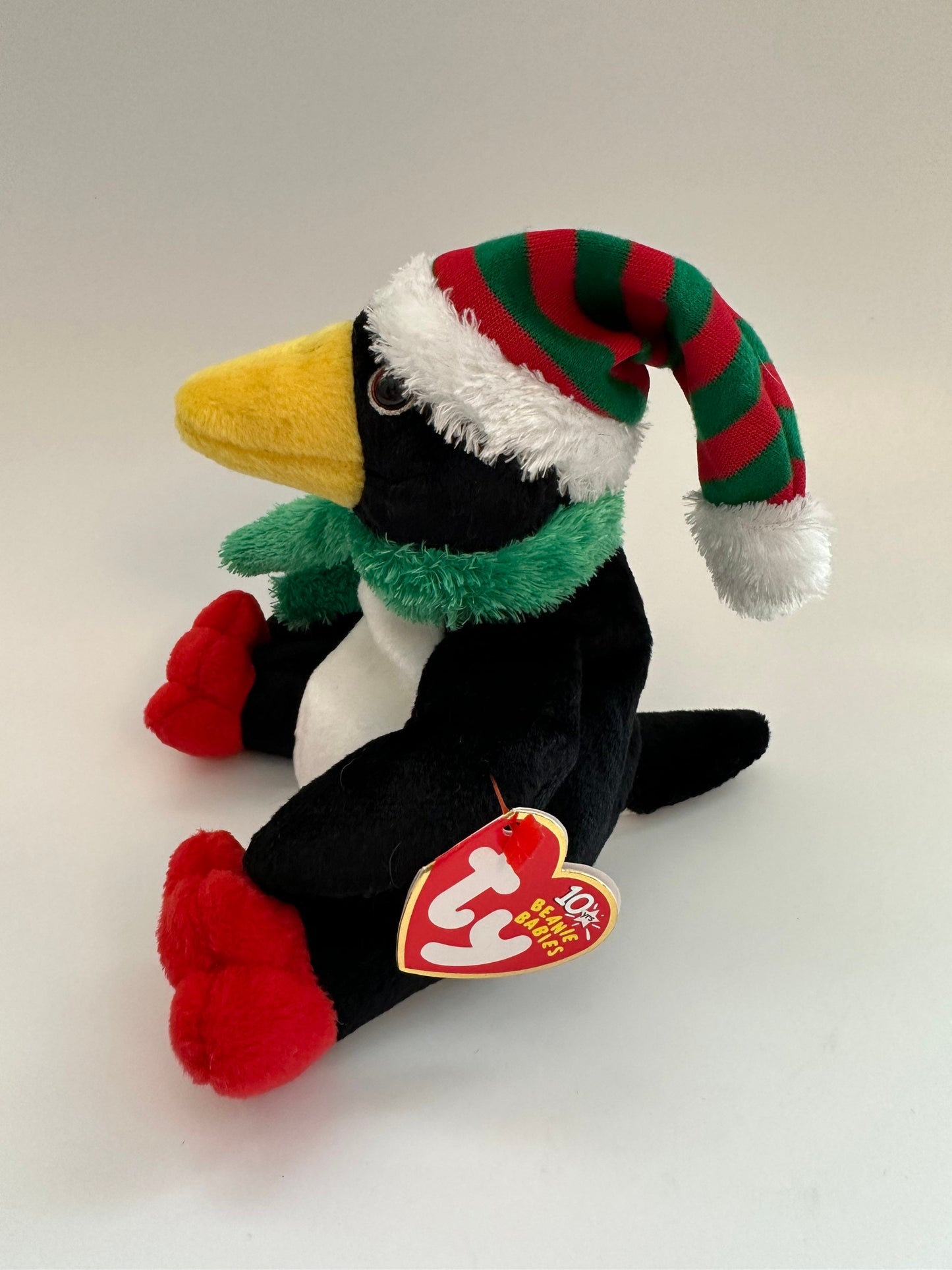 Ty Beanie Baby “Toboggan” the Christmas Penguin! (7 inch)