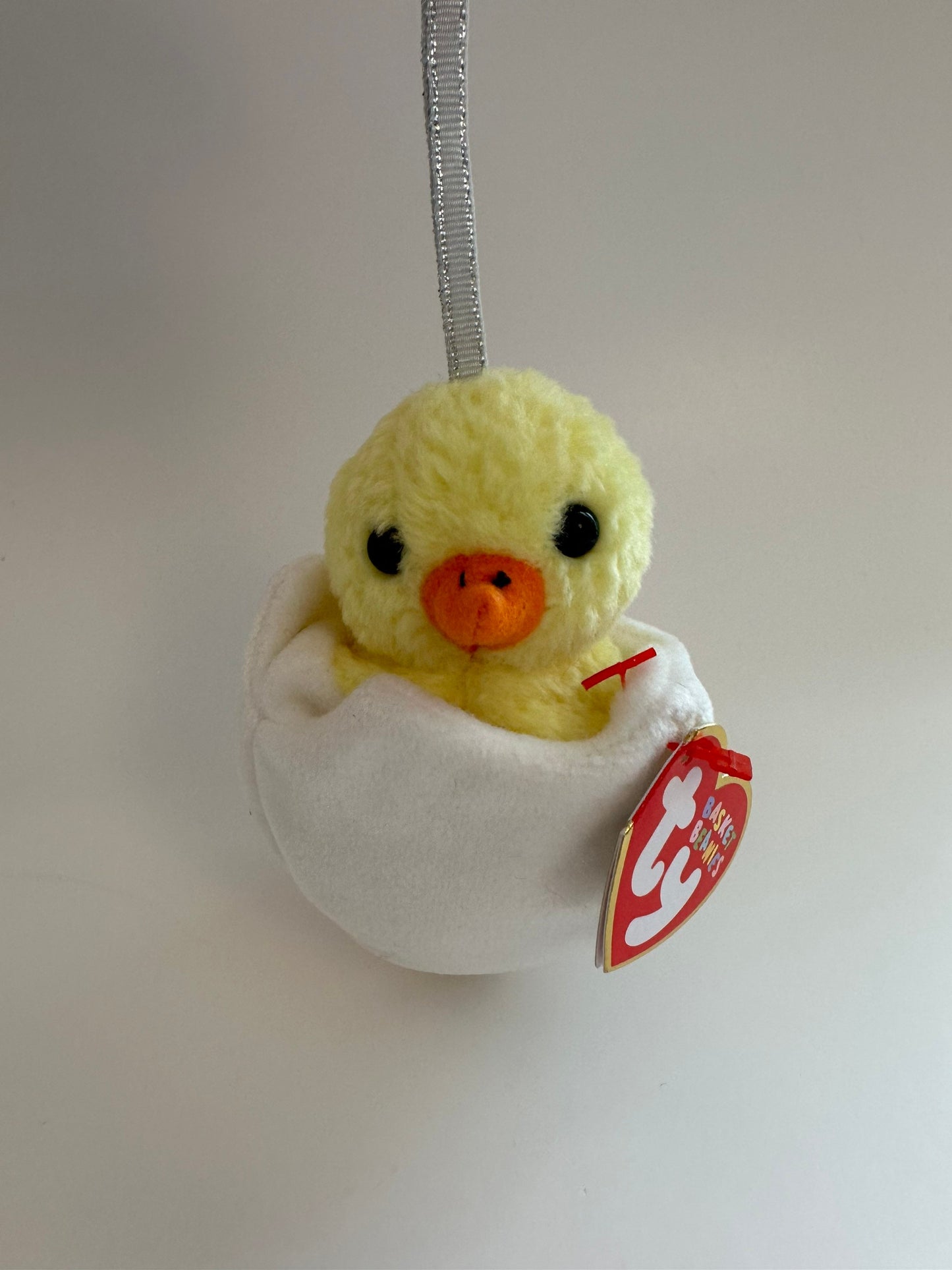 Ty Basket Beanie “Eggbert” the Hatching Chick! (4 inch)