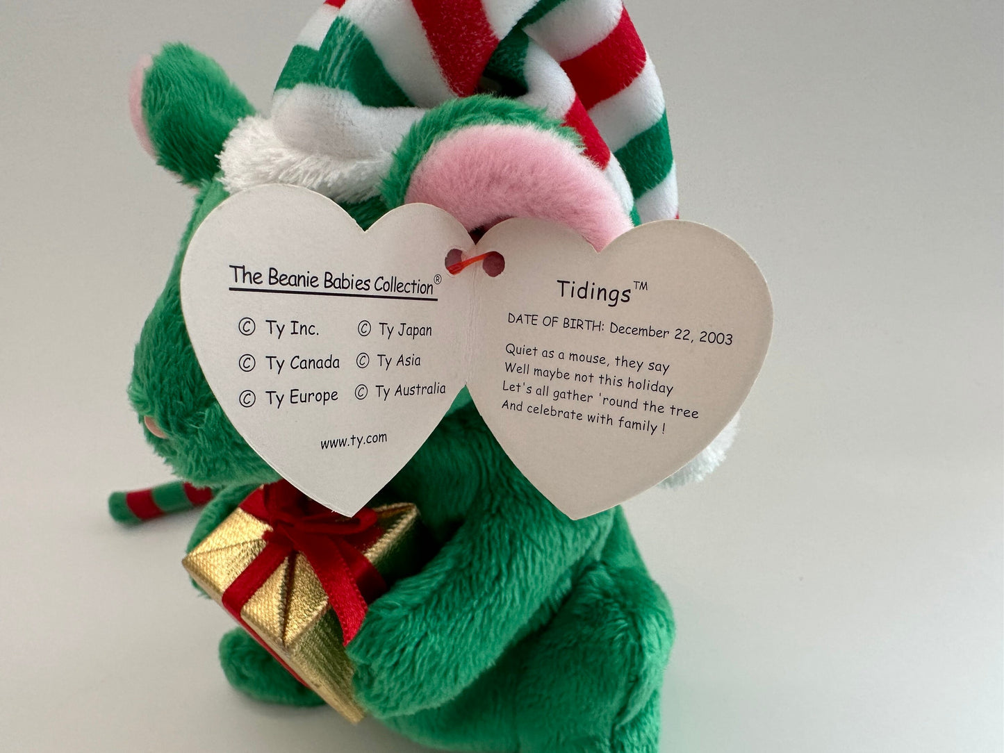 Ty Beanie Baby “Tidings” the Green Holiday Mouse - Internet Exclusive (7 inch)