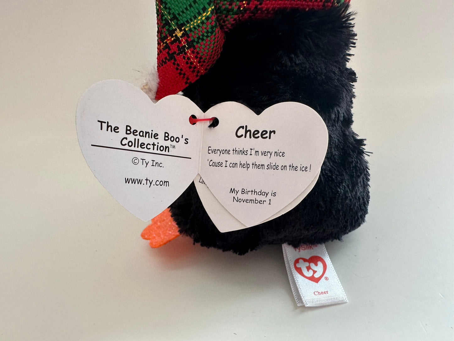 Ty Beanie Boo “Cheer” the Holiday Penguin (6 inch)