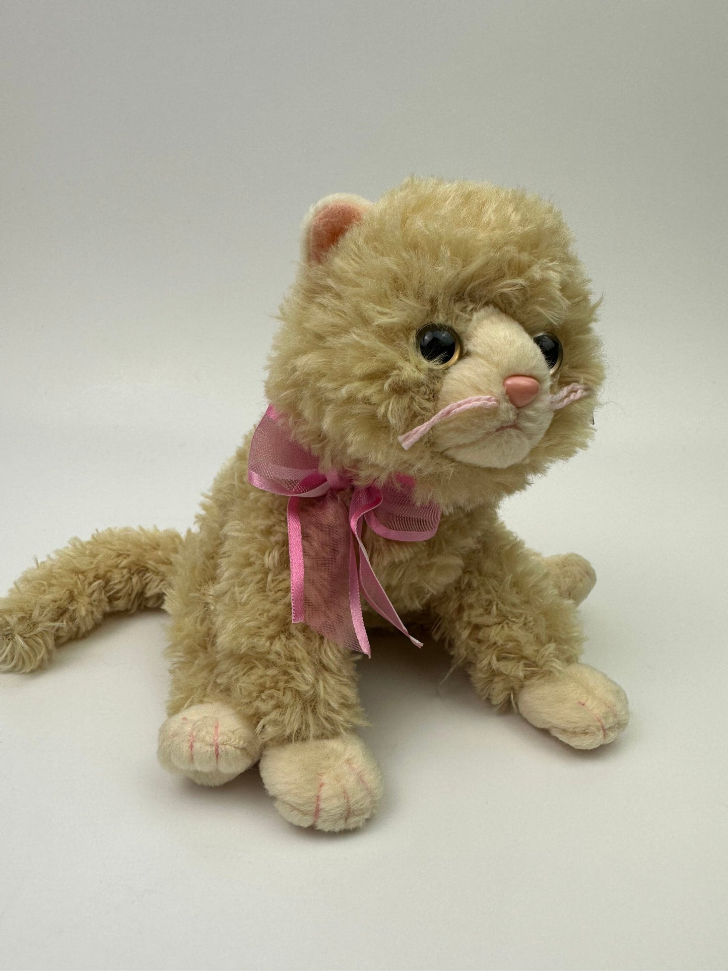 Ty Beanie Baby “Pluff” the adorable Cat  with a Pink Bow! (7 inch)