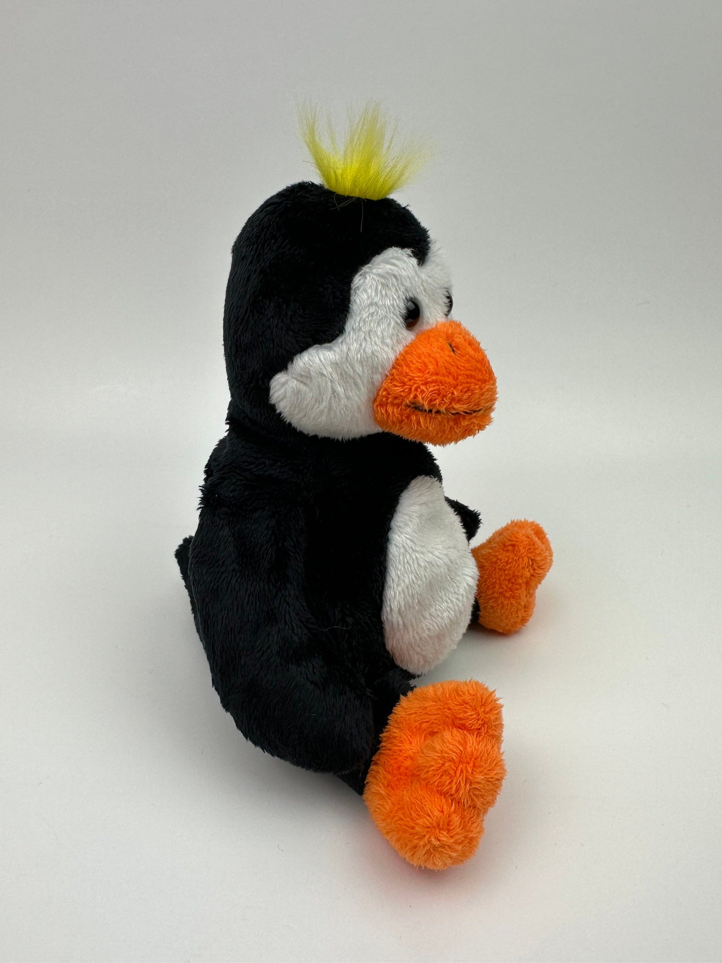 Ty Beanie Baby “Tux” the Adorable Penguin! (6 inch)