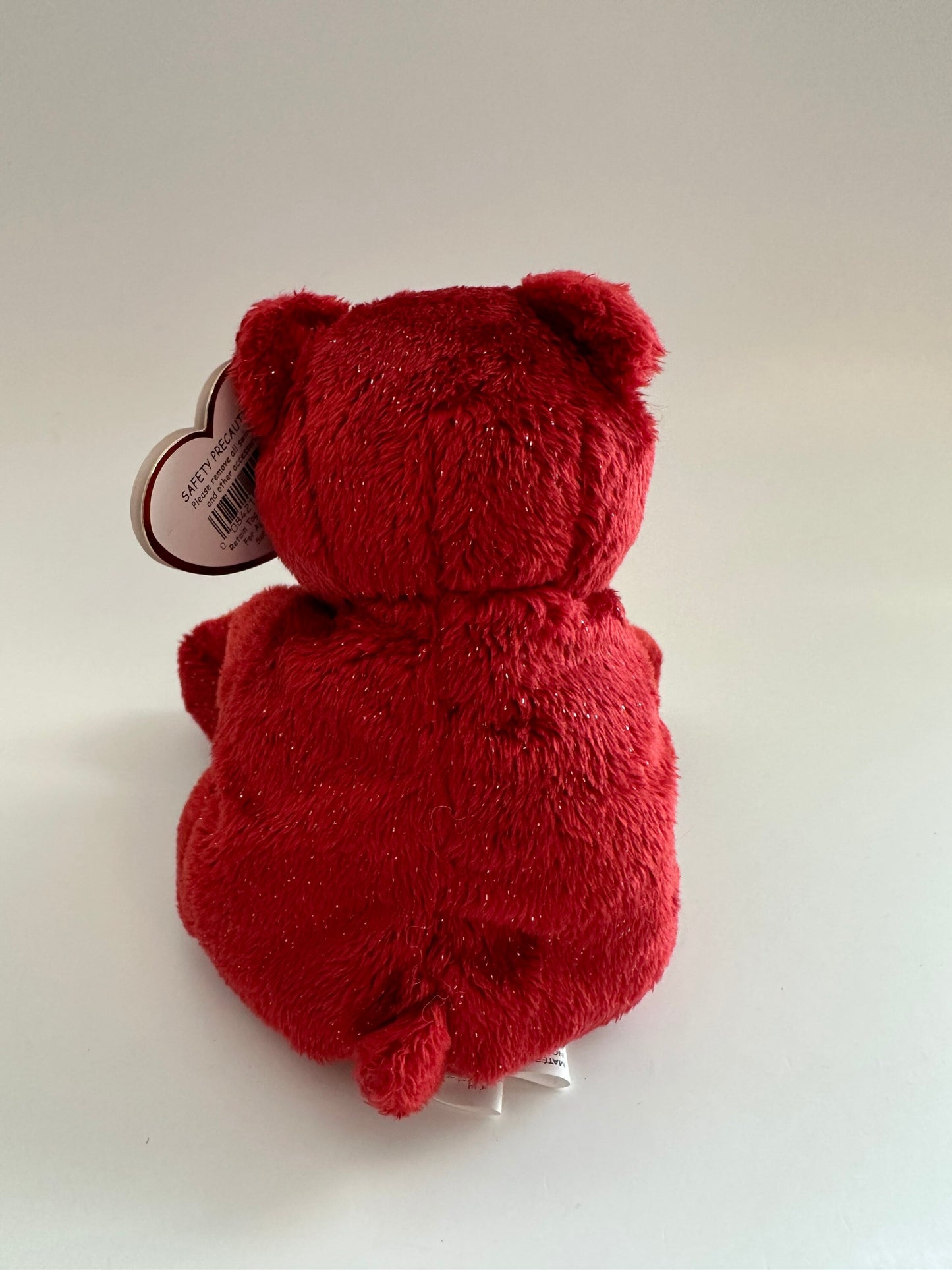 Ty Beanie Baby “Happy Birthday” the Red Bear Holding Present (7.5 inch)