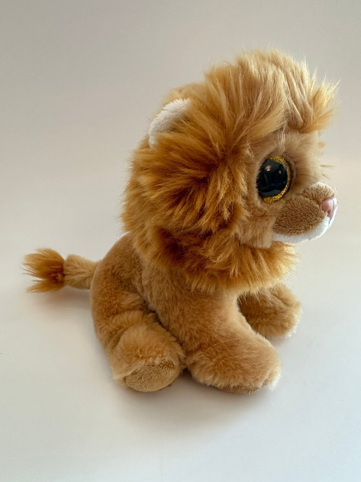 TY Beanie Baby “Louie” the Lion! (8 inch)