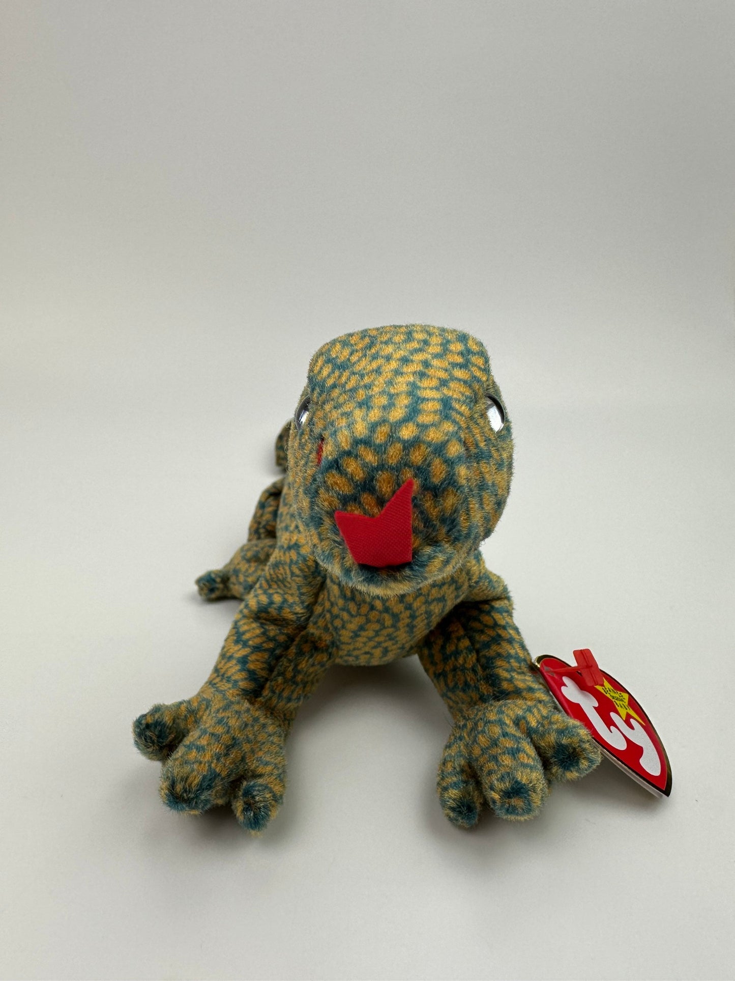 Ty Beanie Baby “Scaly” the Lizard! (9.5 inch)