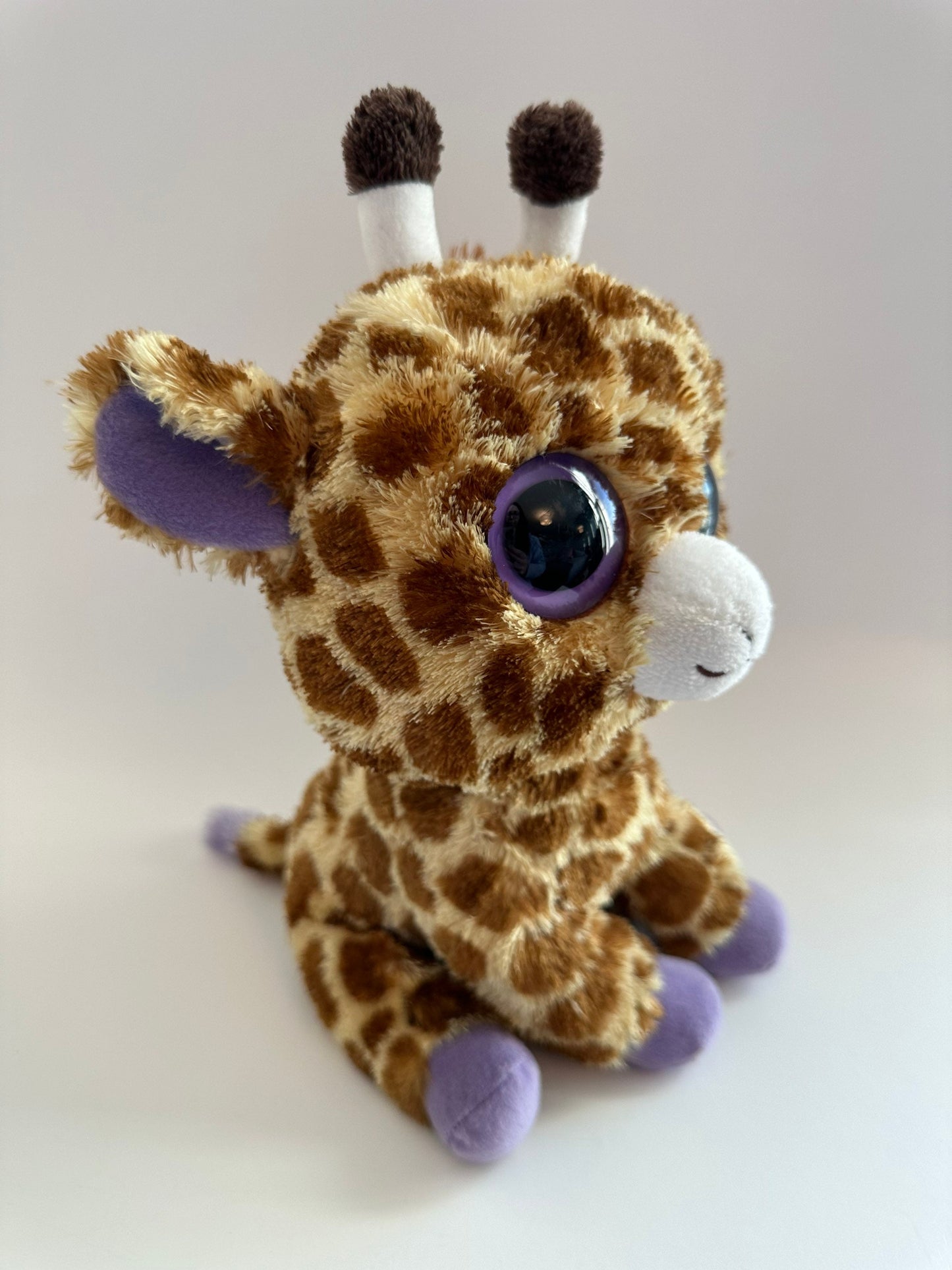 Ty Beanie Boo “Safari” the Giraffe - Non Mint Eyes *Rare* (Medium Size 9 inch)