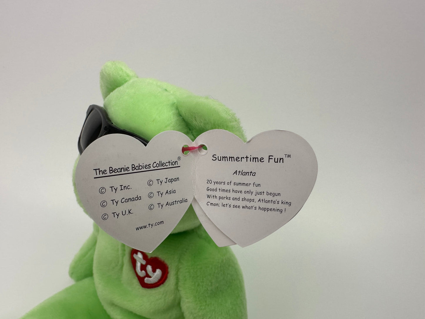 Ty Beanie Baby “Summertime Fun” Colourful Sunglasses Bear, Green Atlanta Version! Trade Show Exclusive! *Rare* (8.5 inch)