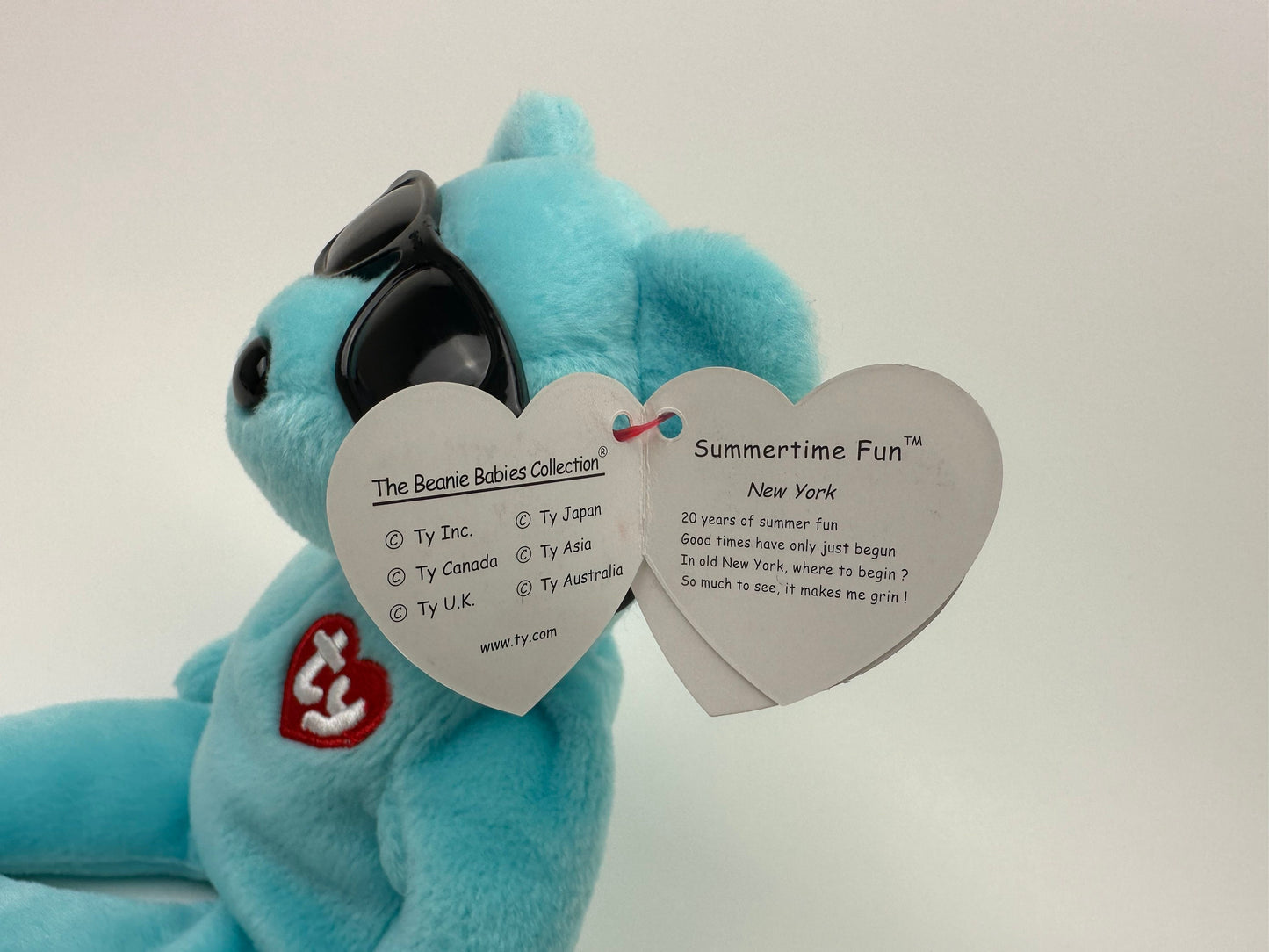 Ty Beanie Baby “Summertime Fun” Colourful Sunglasses Bear, Blue New York Version! Trade Show Exclusive! *Rare* (8.5 inch)