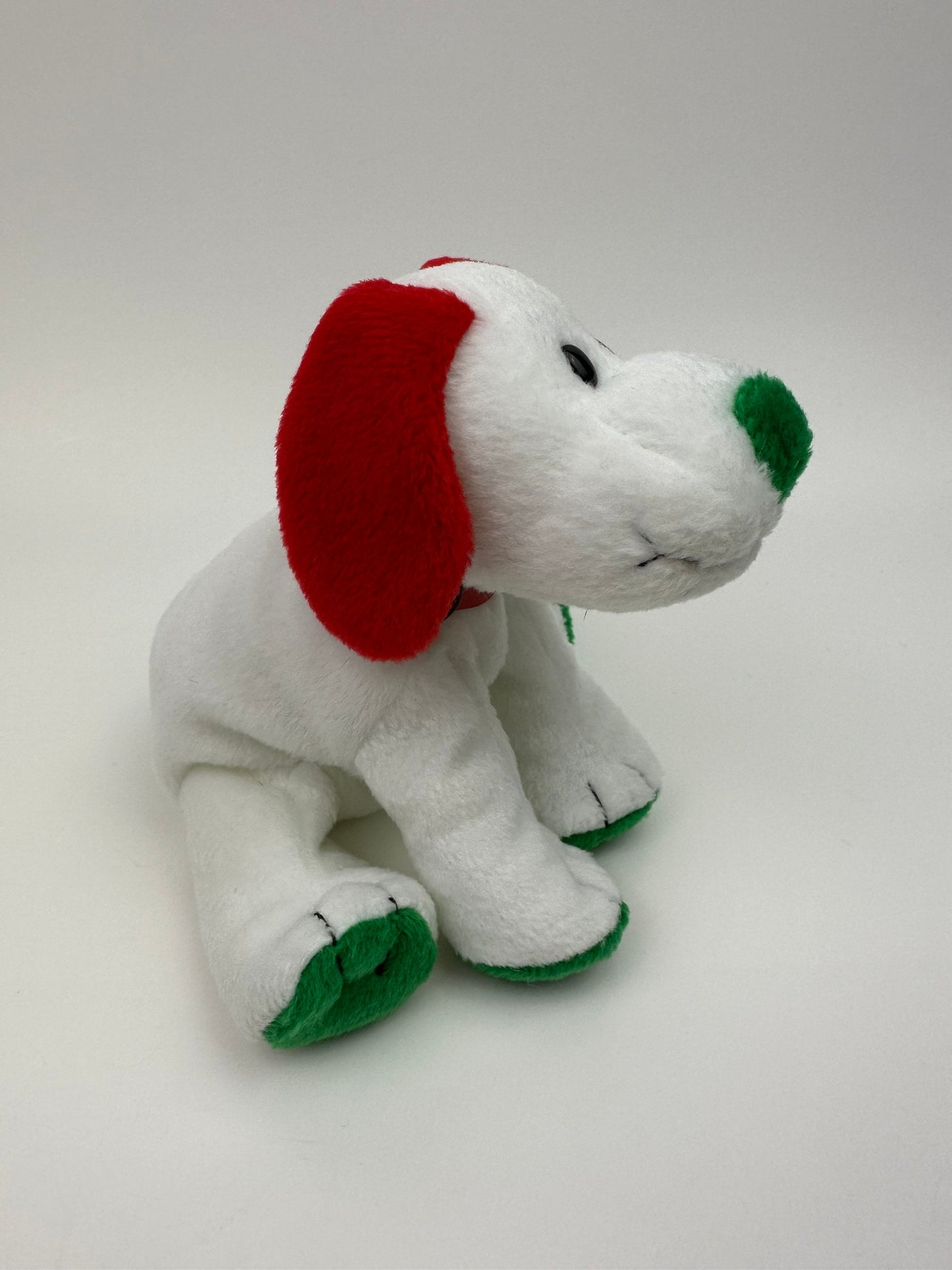 Ty Beanie Baby “Howlidays” the Cute Holiday Dog (5.5 inch)