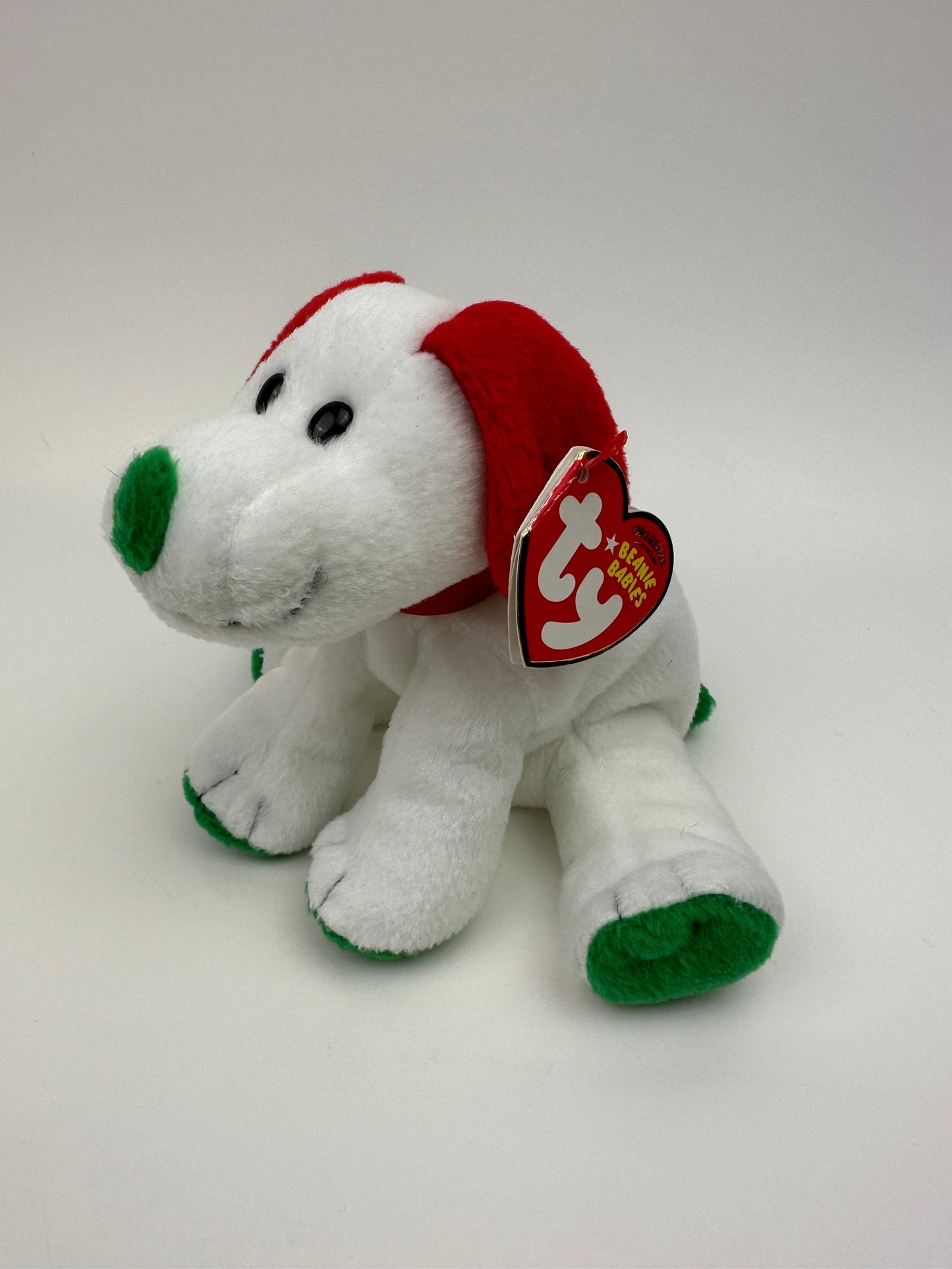 Ty Beanie Baby “Howlidays” the Cute Holiday Dog (5.5 inch)