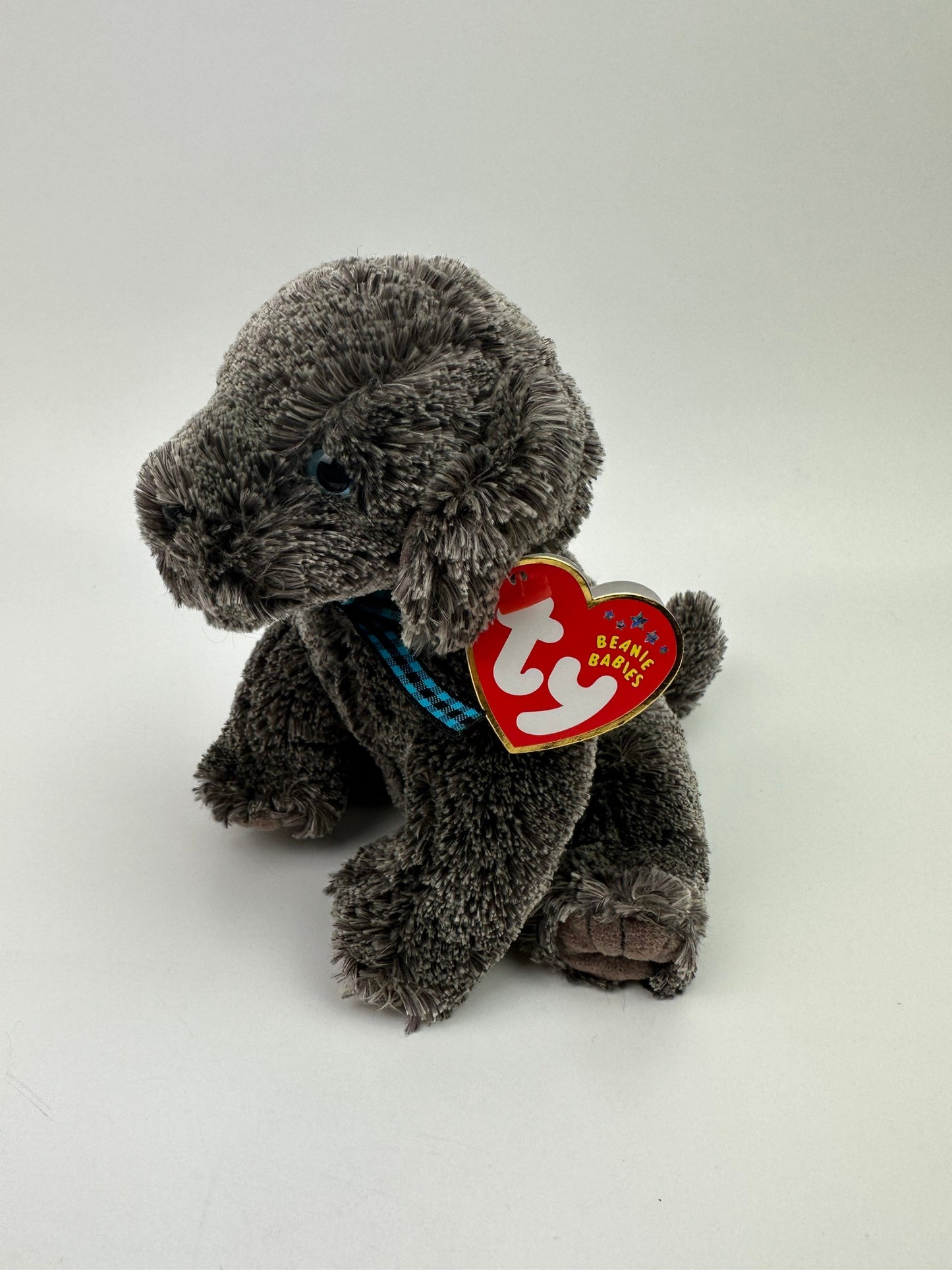 Ty Beanie Baby “Frisbee” the Blue Eyed Dog (5.5 inch)