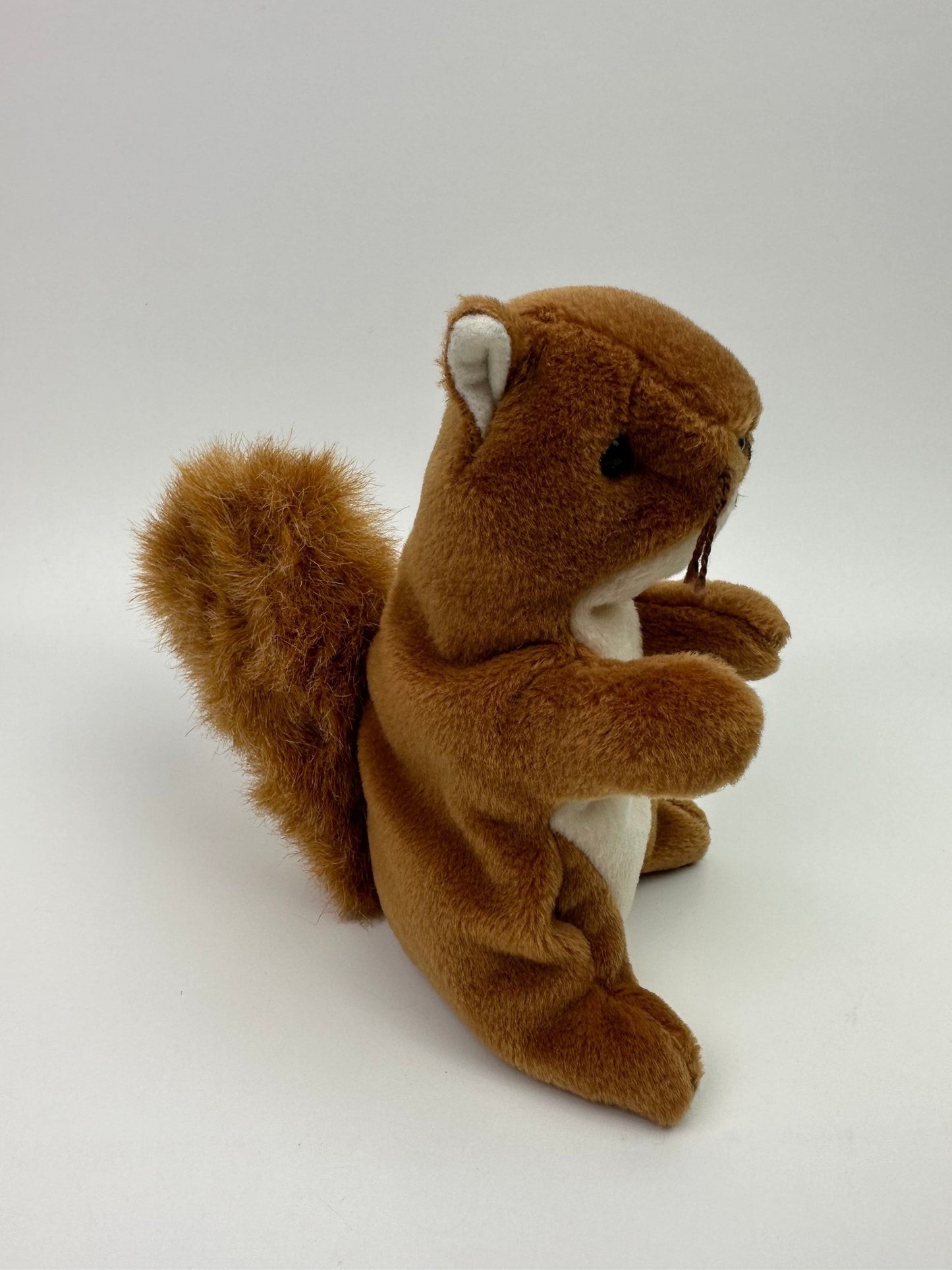 Ty Beanie Baby “Nuts” the Squirrel (5.5 inch)