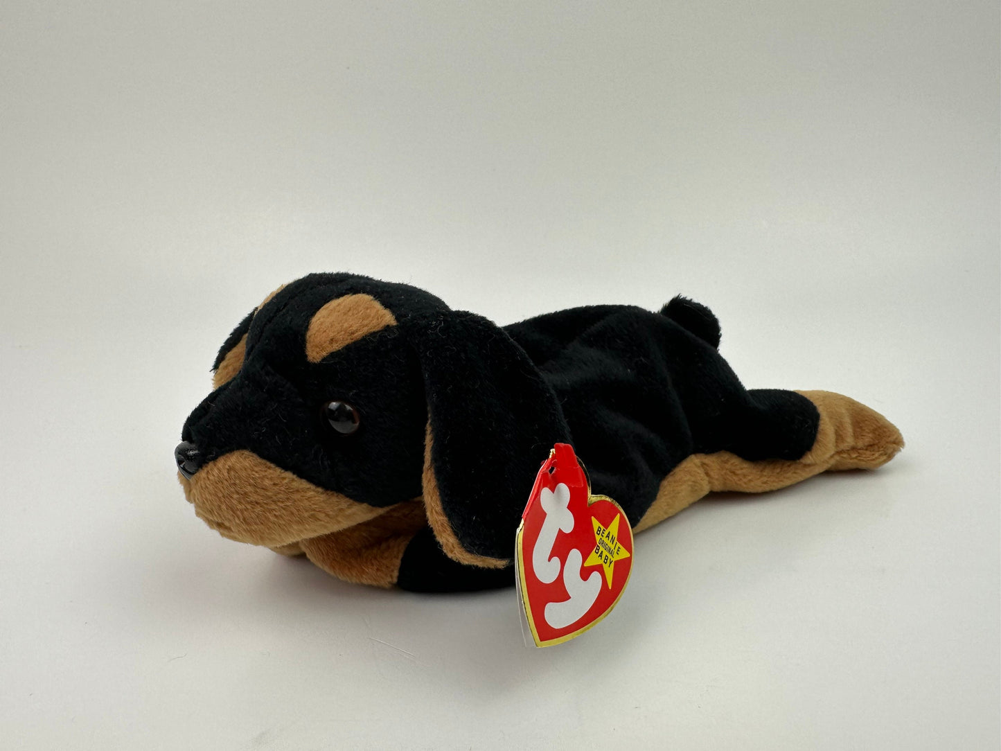 Ty Beanie Baby “Doby” the Doberman Dog  (8 inch)