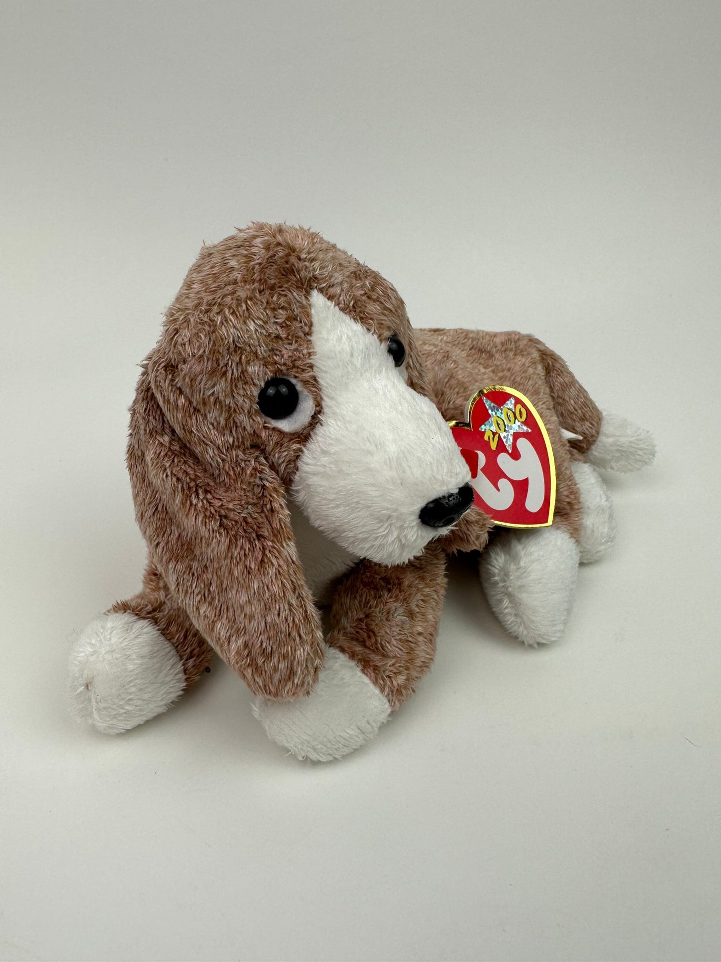 Ty Beanie Baby “Sniffer” the Basset Hound Dog  (6.5 inch)