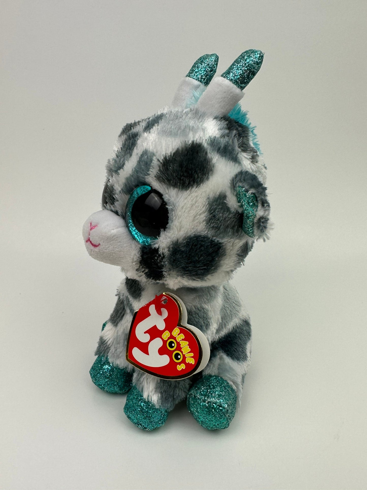 Ty Beanie Boo “Gia” the Giraffe - Claire’s Exclusive *Rare* (6 inch)