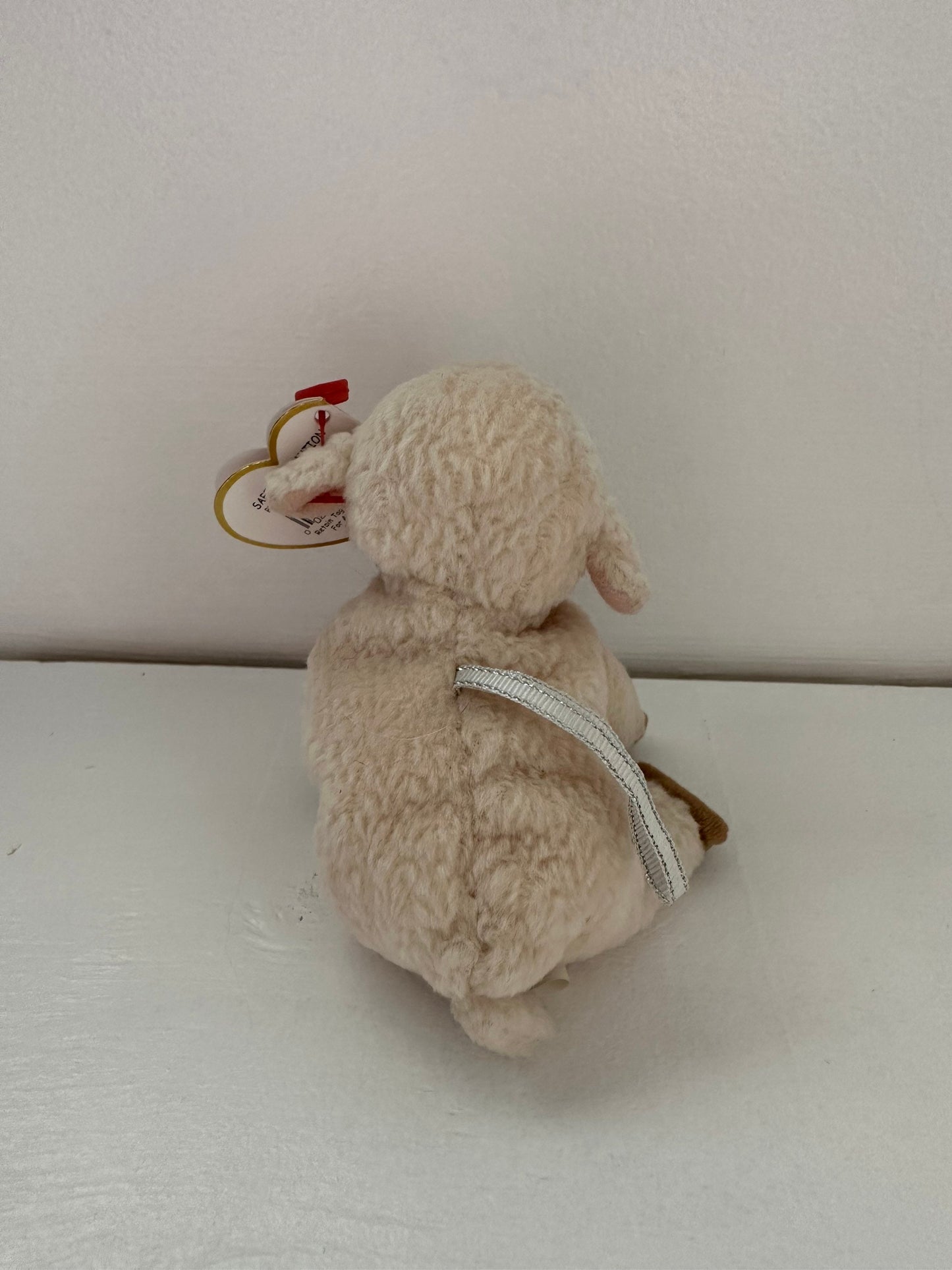 Ty Basket Beanie “Ewey” the Lamb (4 inch)