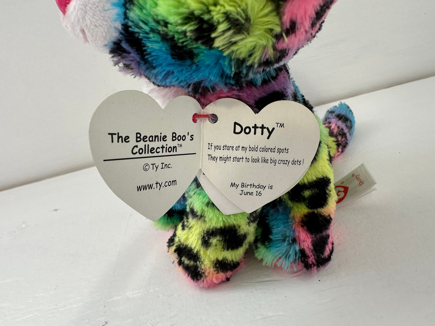 Ty Beanie Boo “Dotty” the Rainbow Leopard (6 inch)