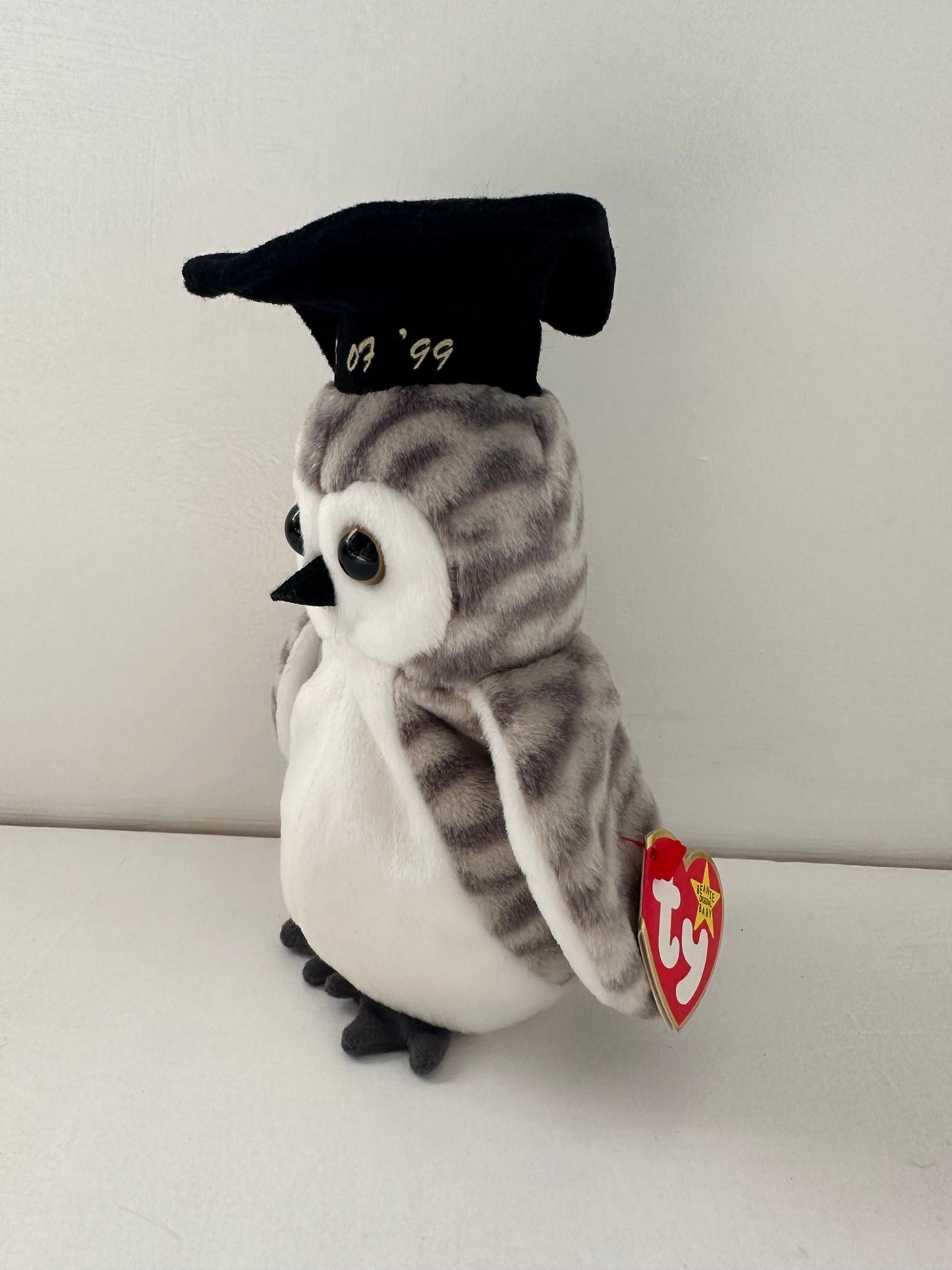 Ty Beanie Baby “Wiser” the Class of 1999 Graduation Owl (6 inch)