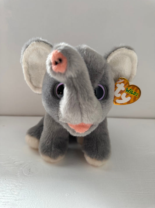 Ty Wildz Collection “Africa” the Gray Elephant *Rare* (8 inch)