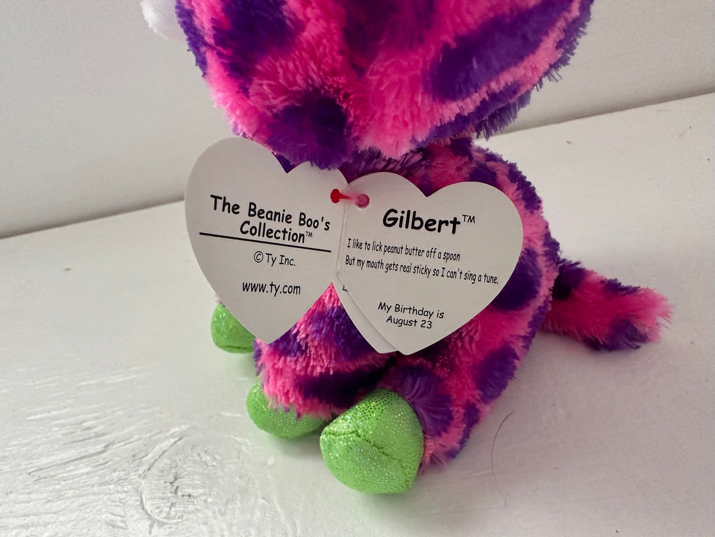 Ty Beanie Boo “Gilbert” the Adorable Giraffe (6 inch)