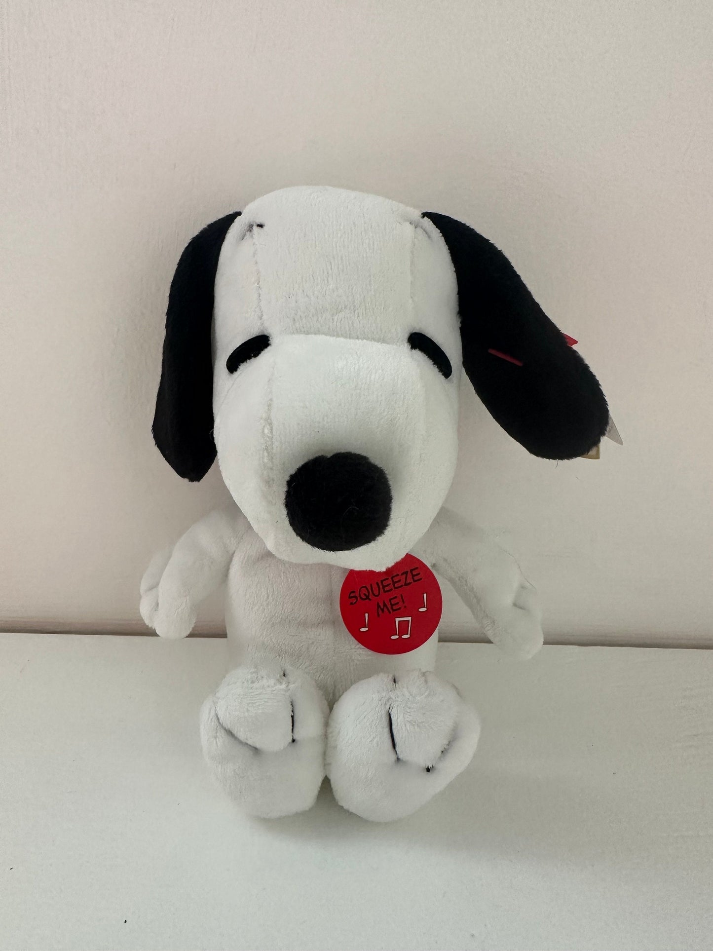 Ty Beanie Baby “Snoopy” the Dog, Character from Peanuts, Music not working (6 inch)