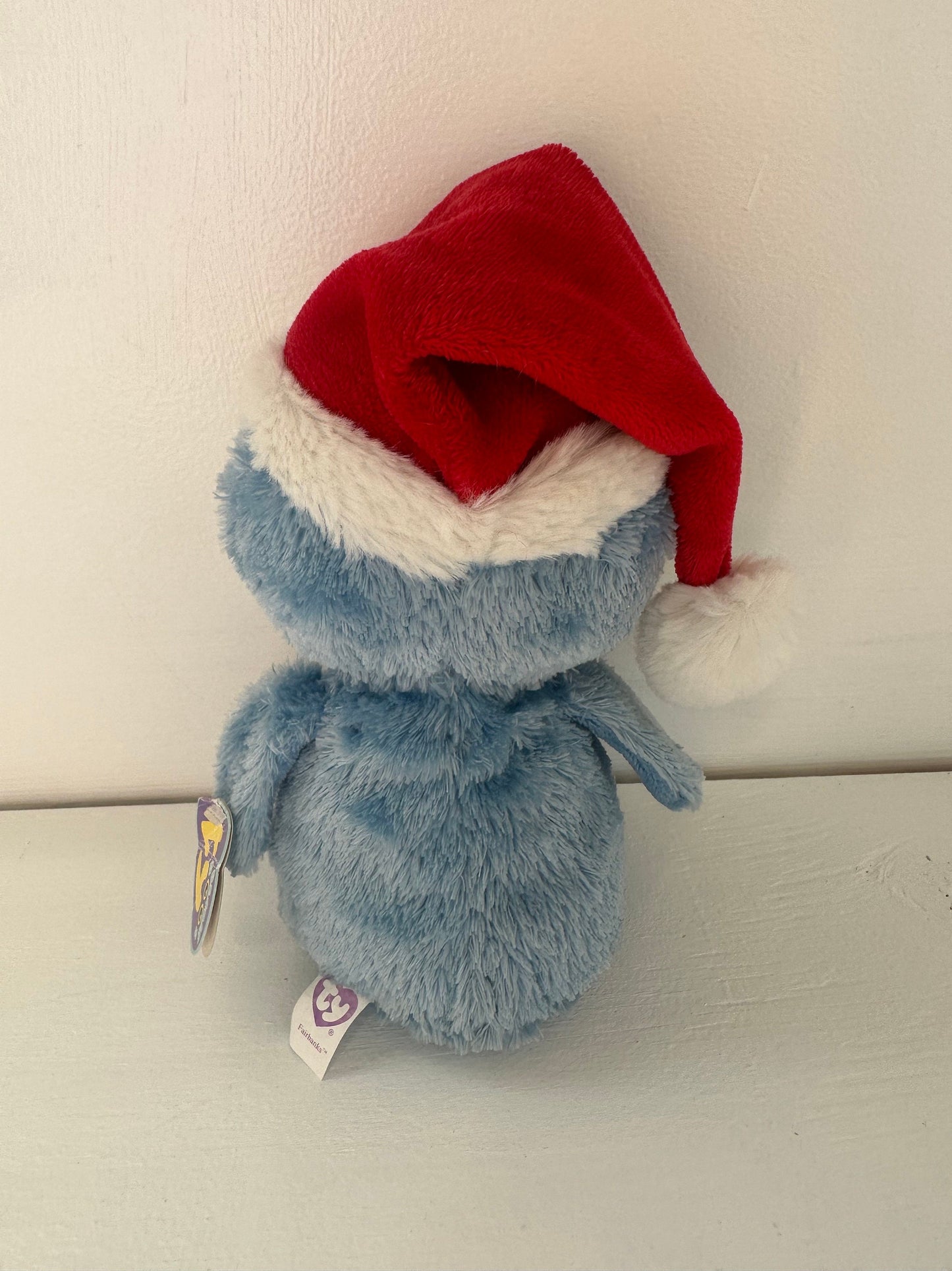 Ty Beanie Boo “Fairbanks” the Blue Penguin - Badly Creased Tag (6 inch)