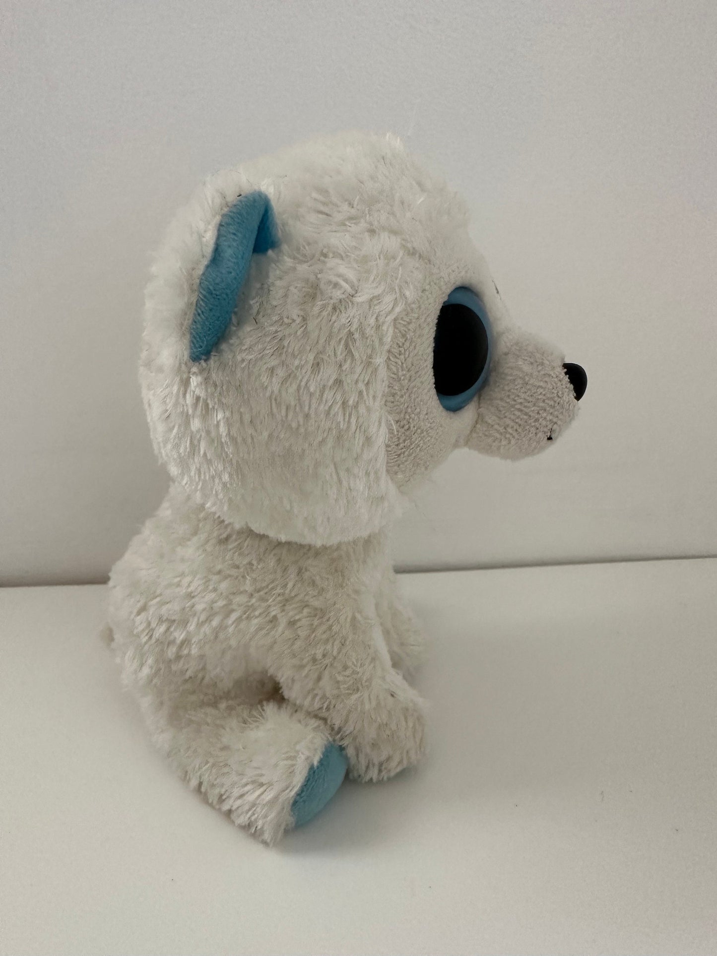 Ty Beanie Boo “Tundra” the Polar Bear - Solid Eyes No Tags (6 inch)