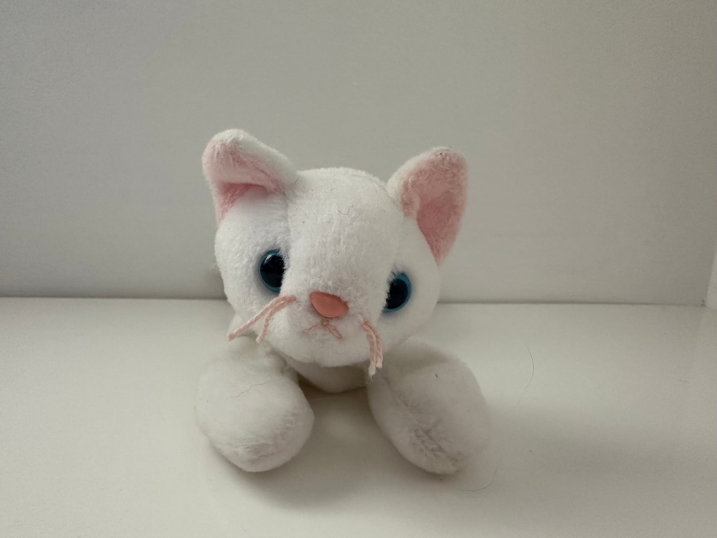 Ty Beanie Baby “Flip” the White Kitty Cat - 2nd Gen Tush Tag, No Hang Tag! (7 inch)