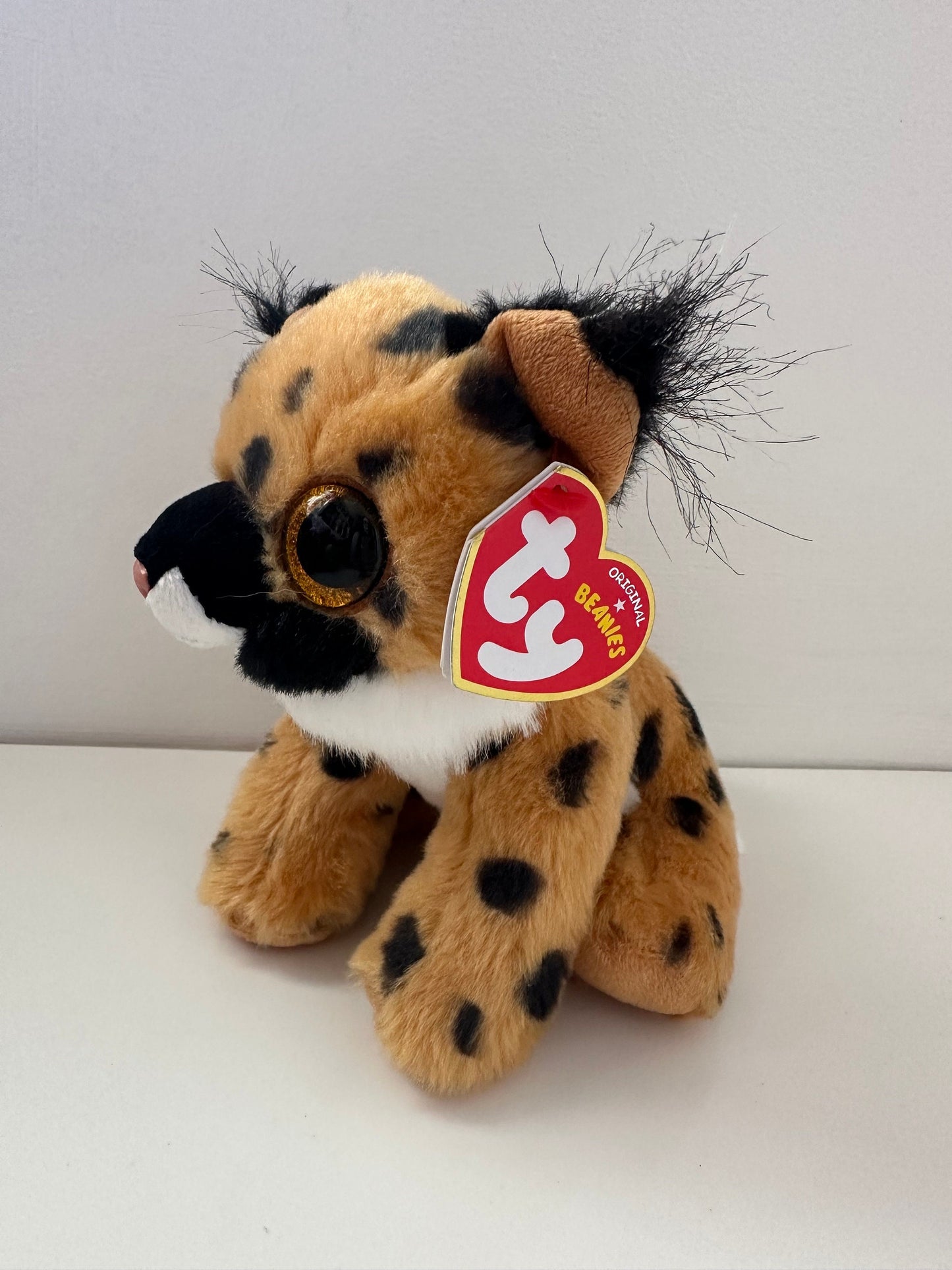 TY Beanie Baby “Larry” the Lynx! (6 inch)