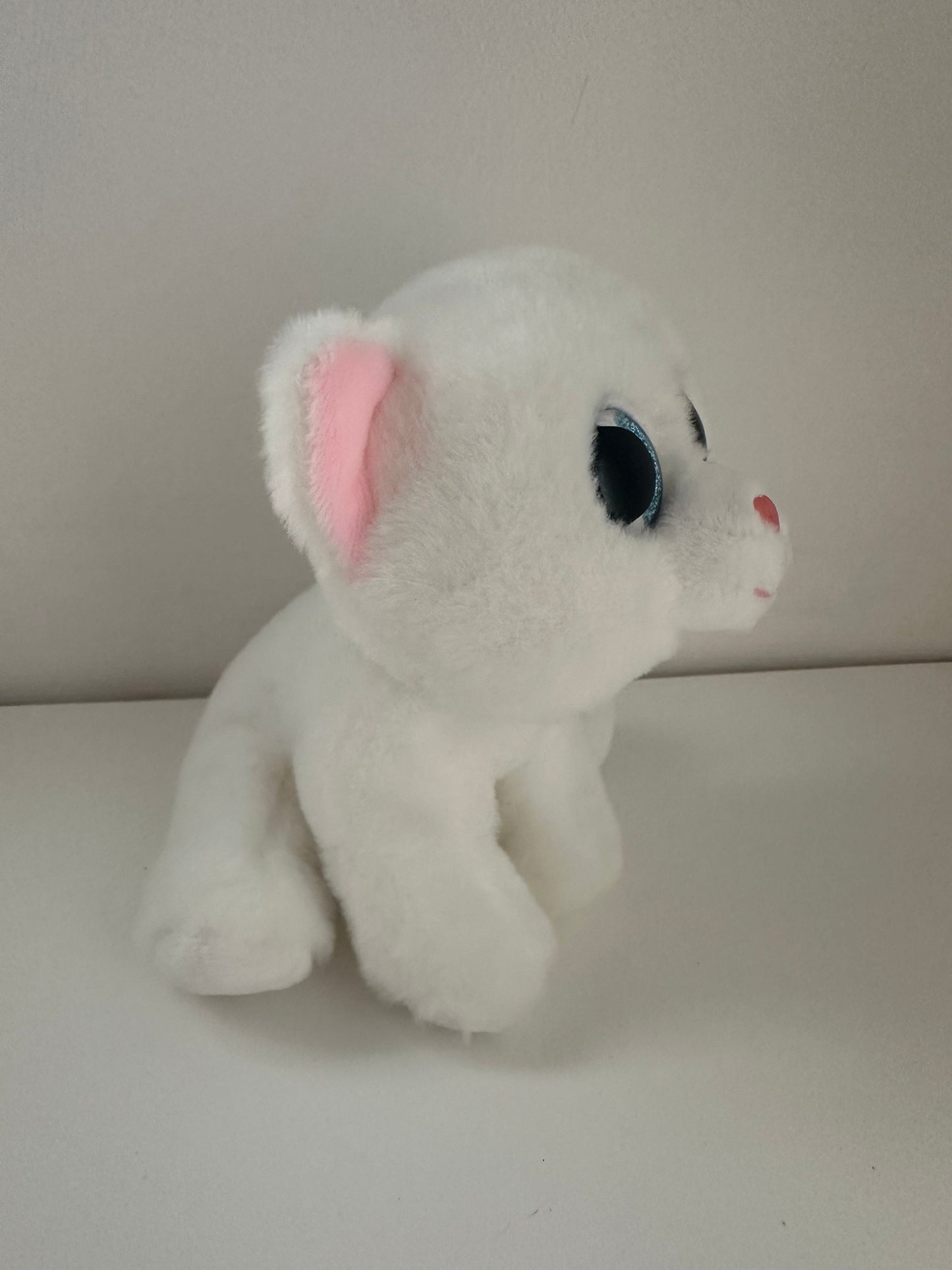 Ty Beanie Baby “Bianca” the Adorable White Cat  with Pink Bow *Rare*! (8 inch)