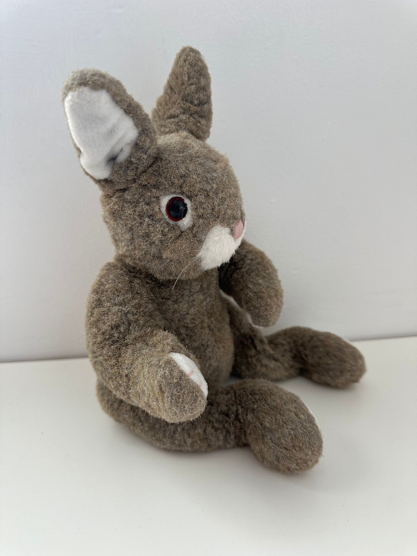 Ty Classics Collection “Pokey” the Vintage Bunny 1995 - No Hang Tag RARE (10 inch)