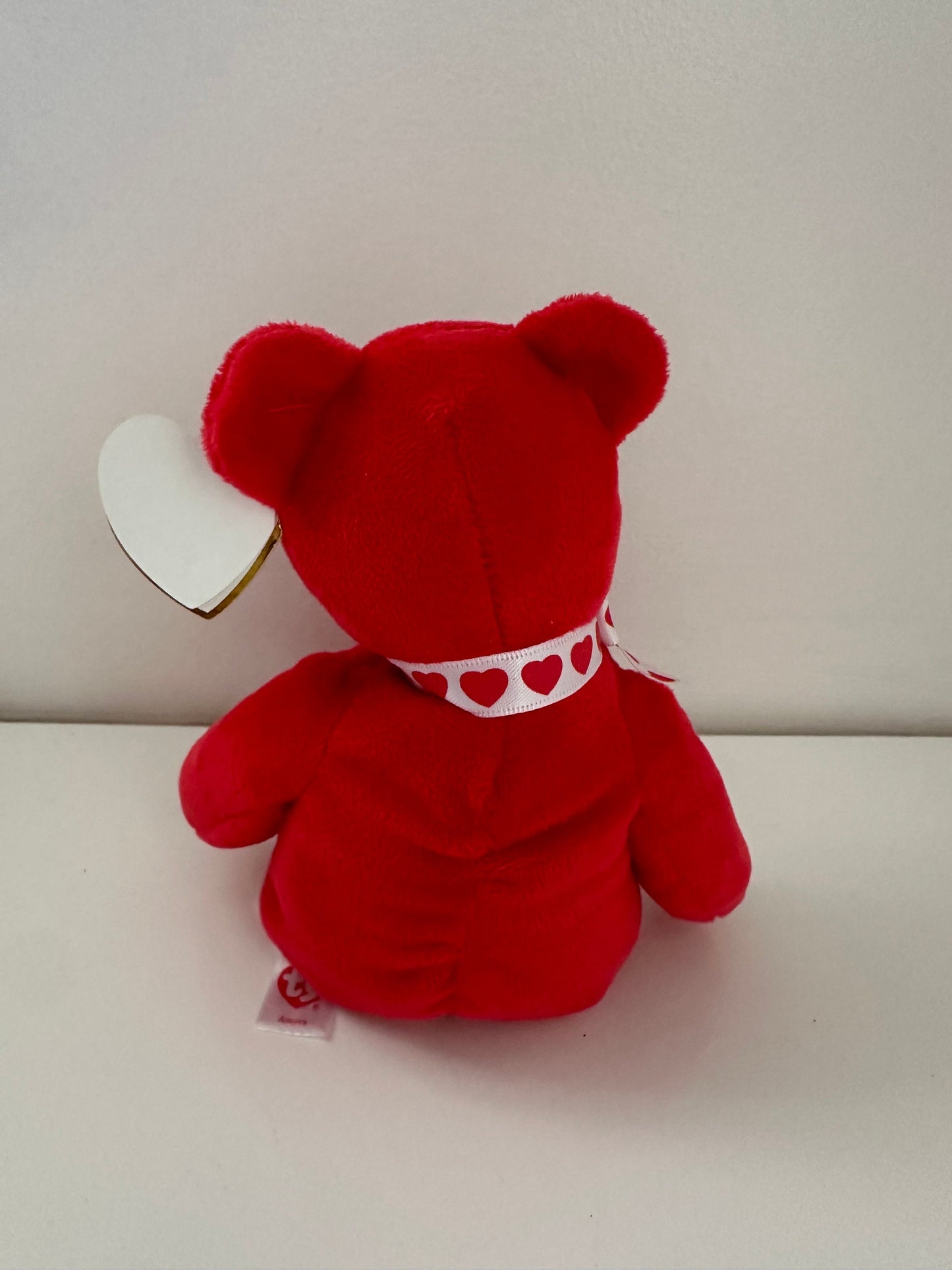 Ty Beanie Baby “Amora” the Valentines Day / Love Bear (8.5 inch)