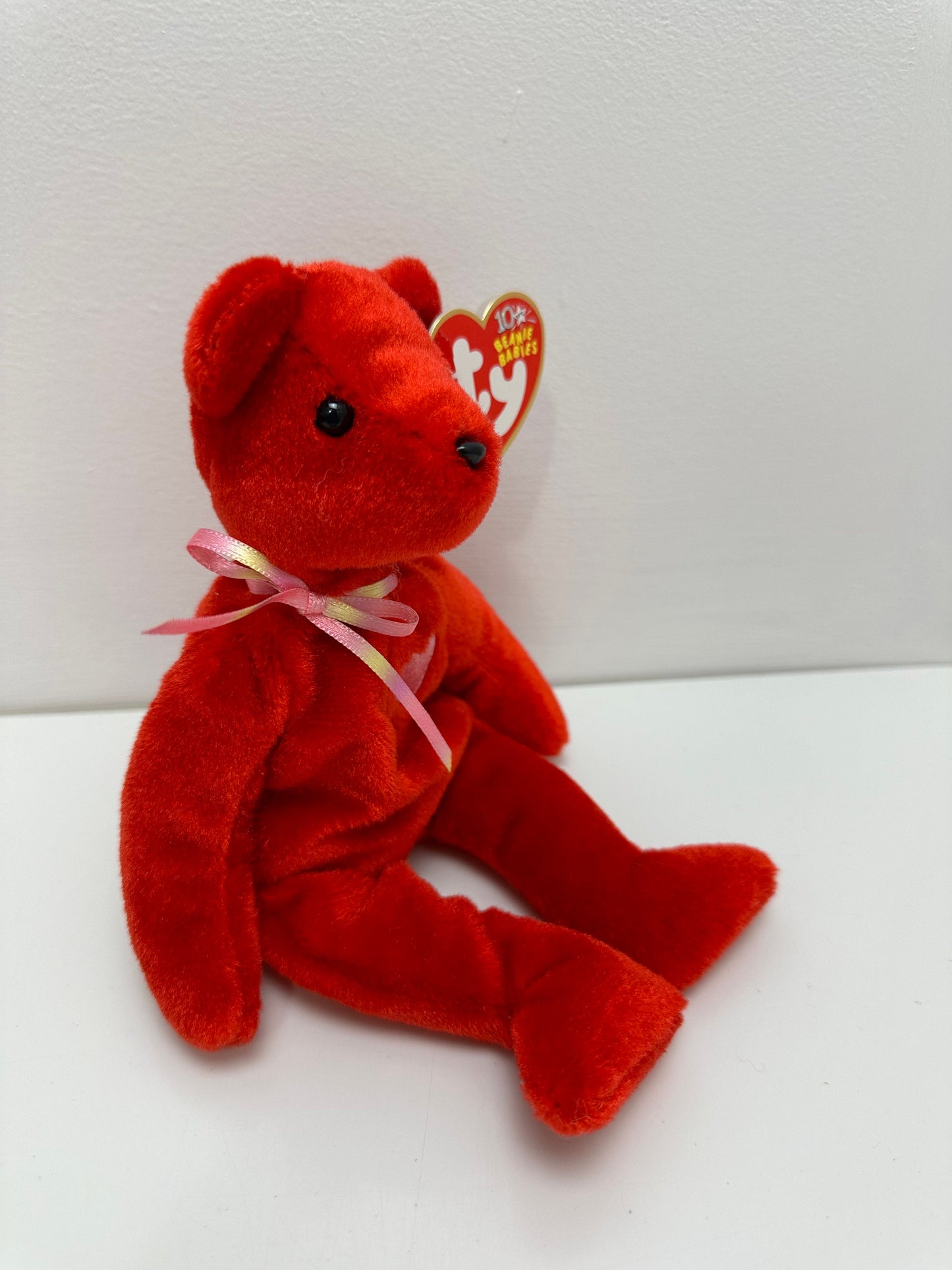 Ty Beanie Baby “Kiss-e”the Red Valentines Day Bear! (8.5 inch)